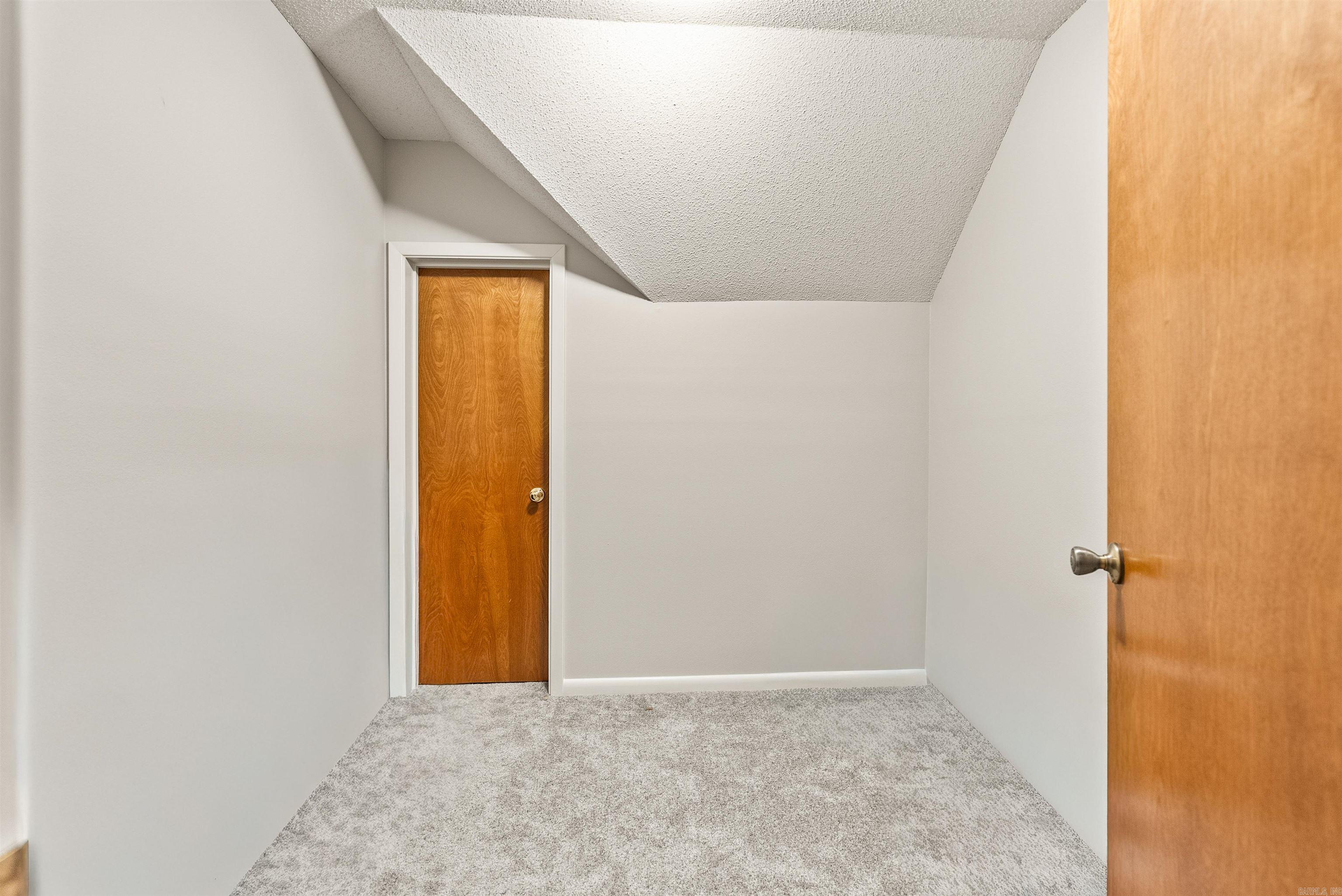 15807 Hunter Lane Property Photo 37