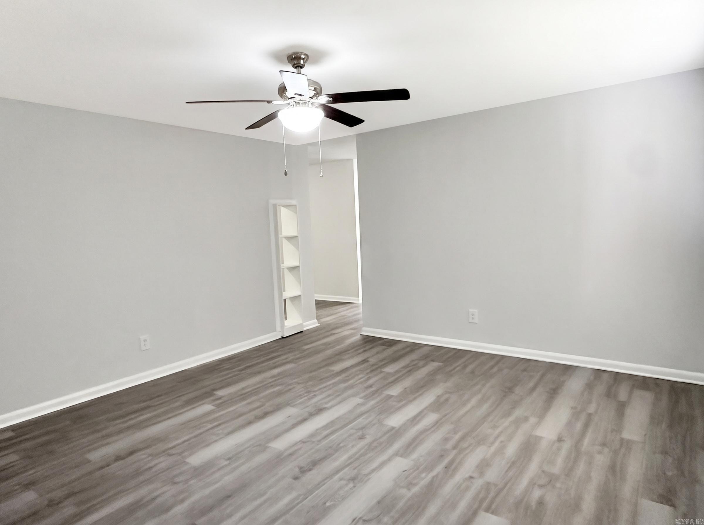 5807 Hutsell Road Property Photo 4