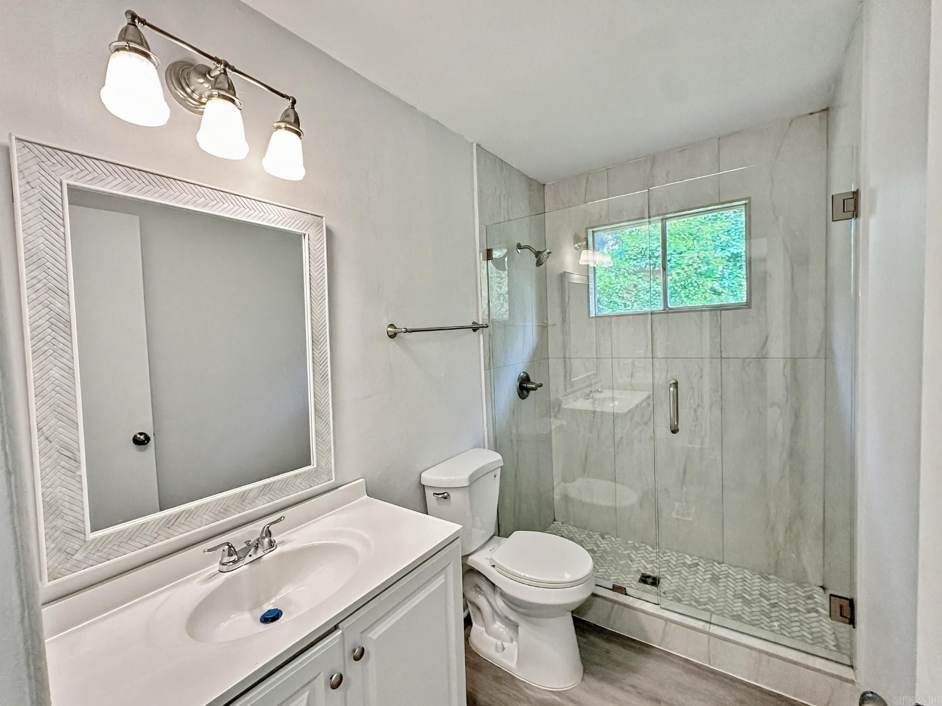5807 Hutsell Road Property Photo 14