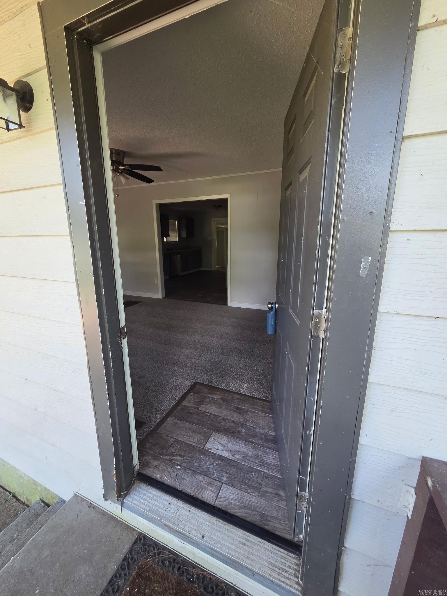 1401 S Bailey Street Property Photo 4