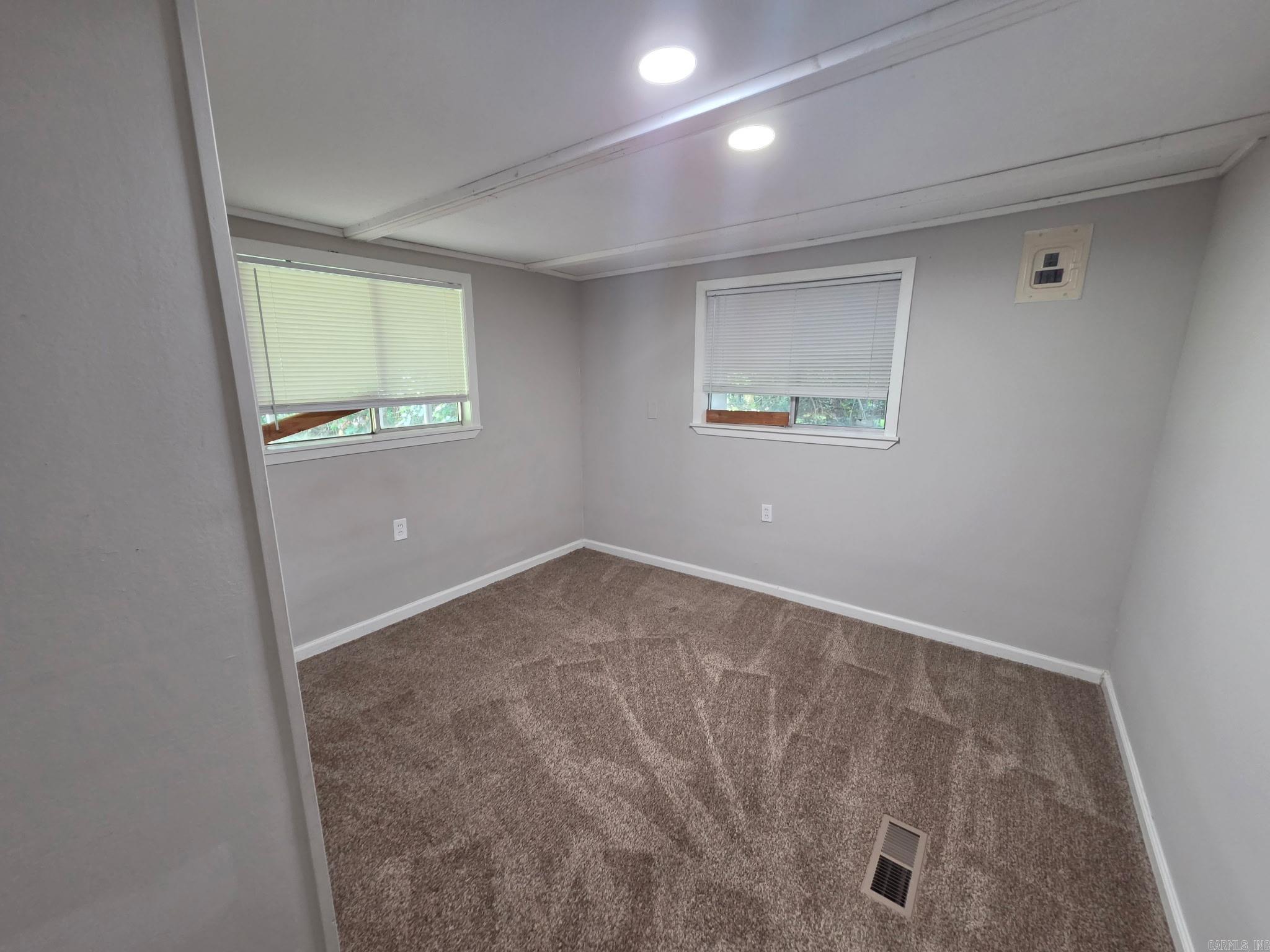 1401 S Bailey Street Property Photo 8