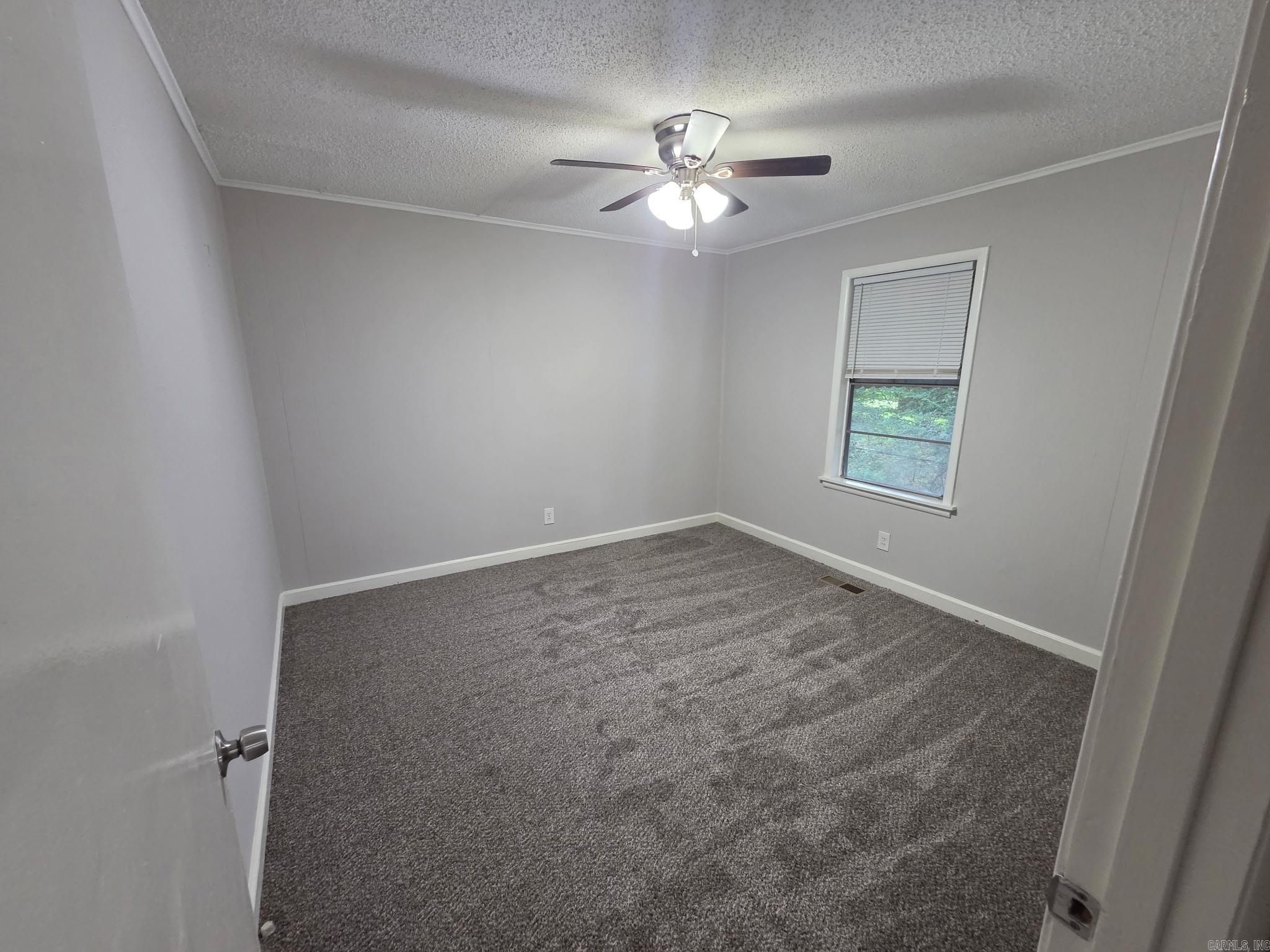 1401 S Bailey Street Property Photo 10