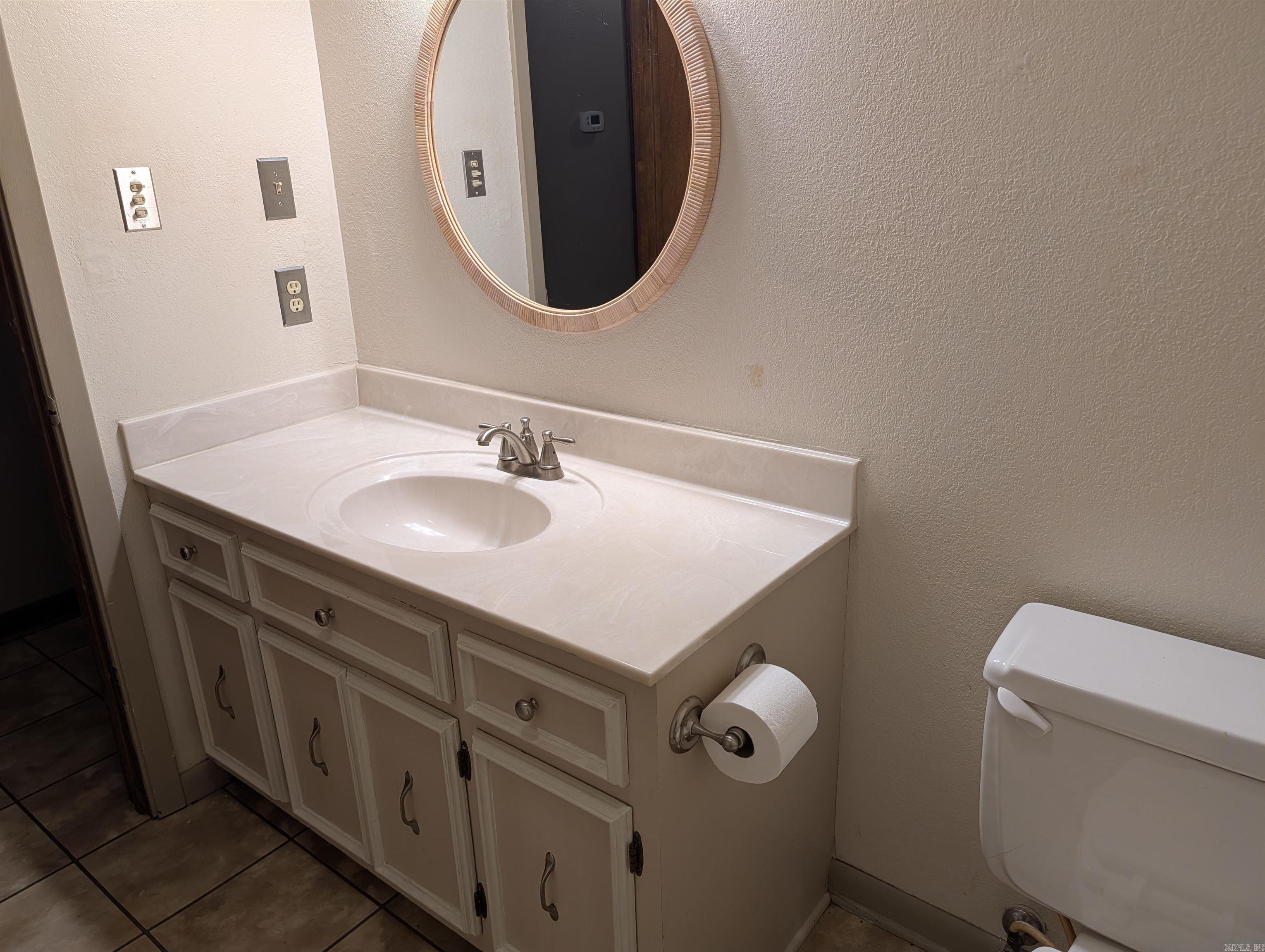 1 Adcock Circle Property Photo 10