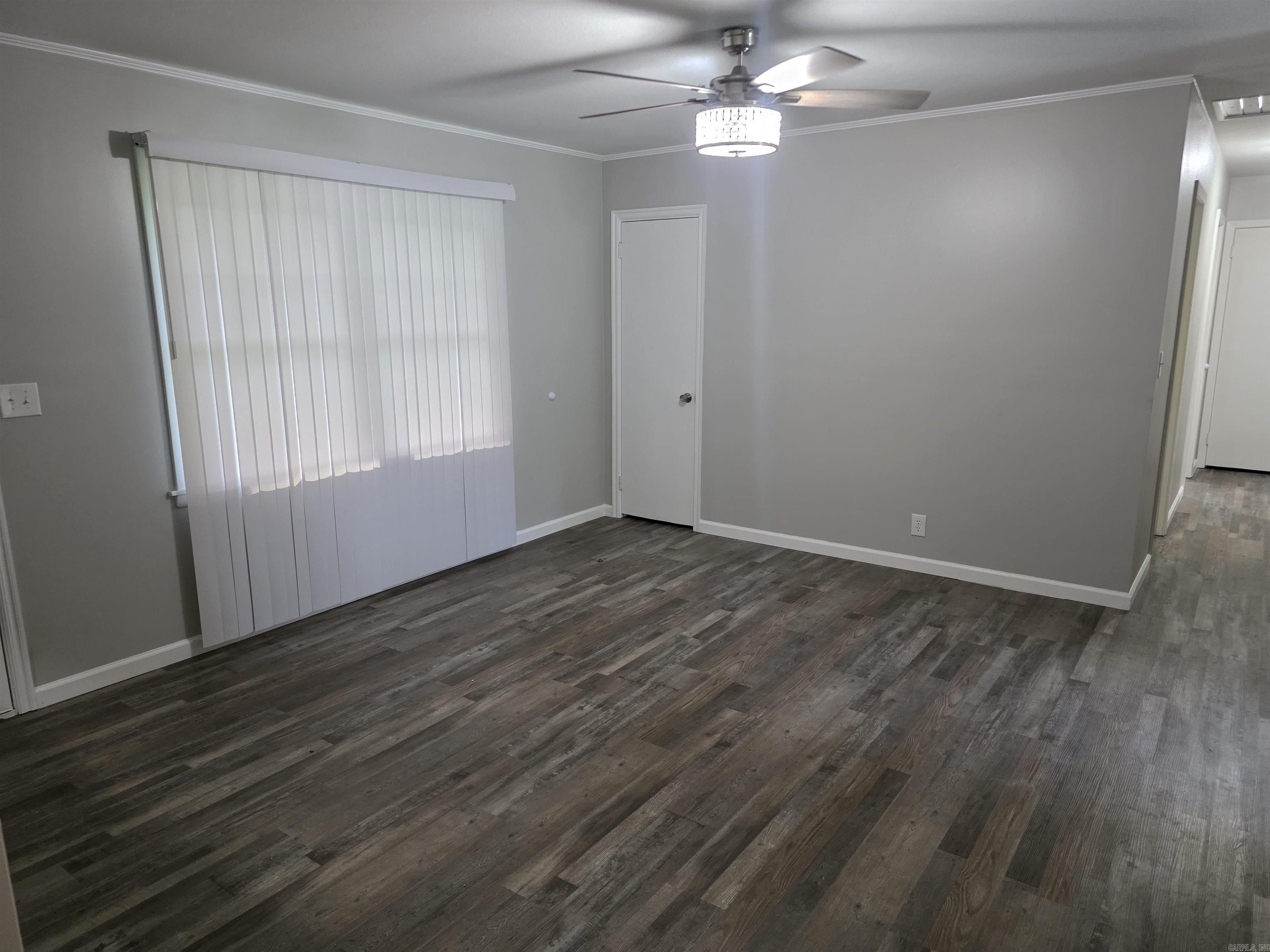 2204 Sheraton Park Drive Property Photo 5