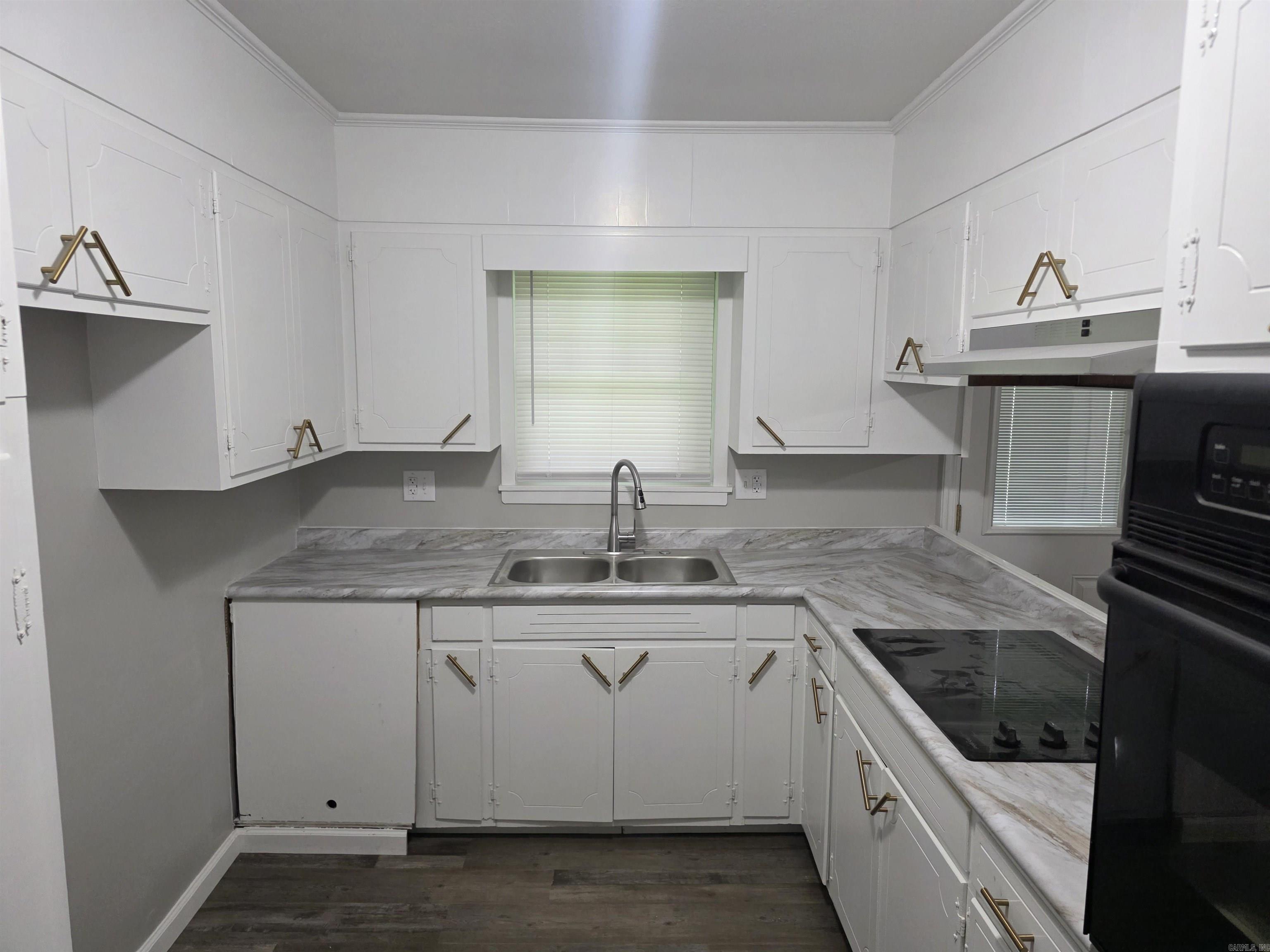 2204 Sheraton Park Drive Property Photo 8