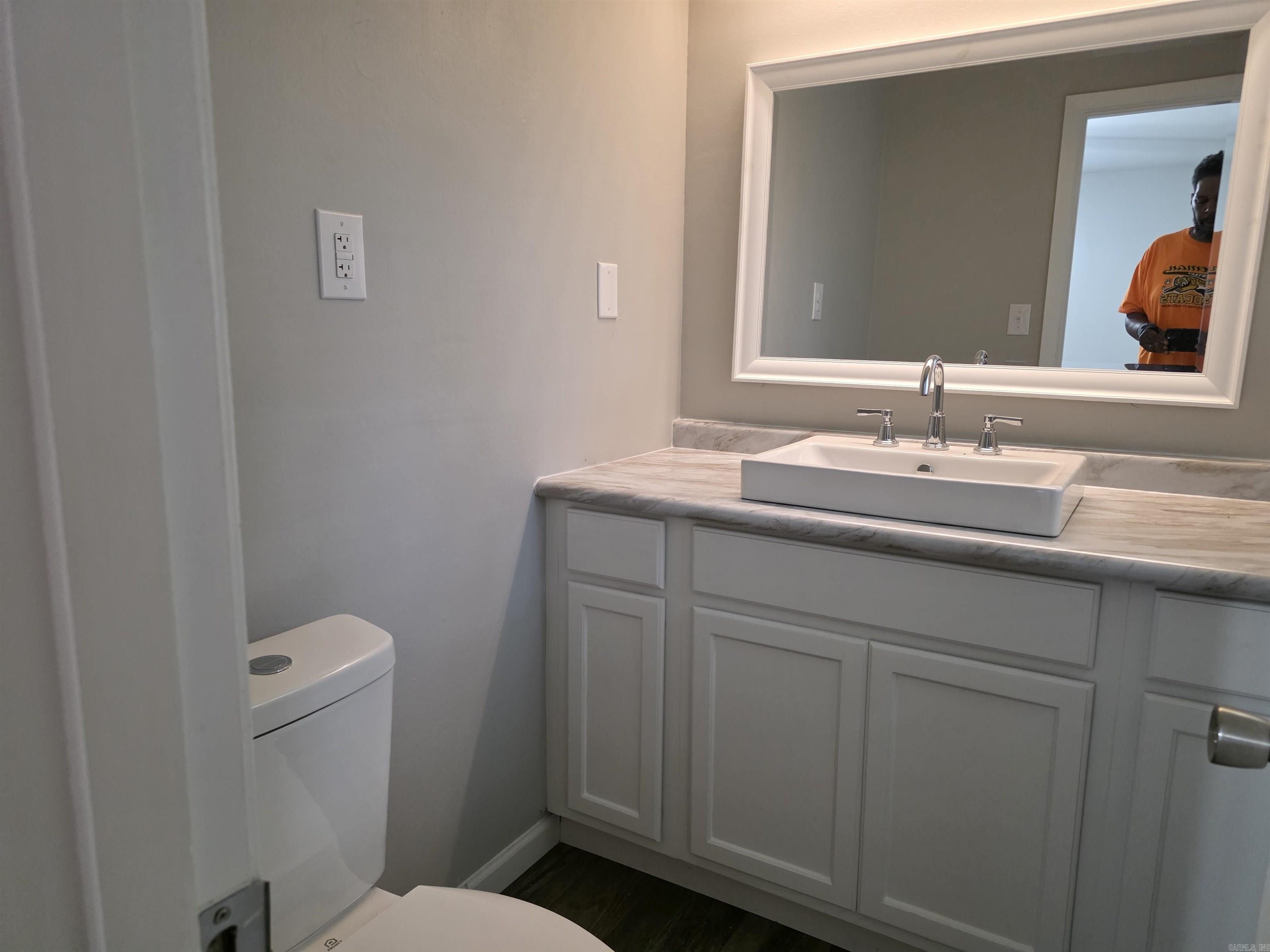 2204 Sheraton Park Drive Property Photo 13