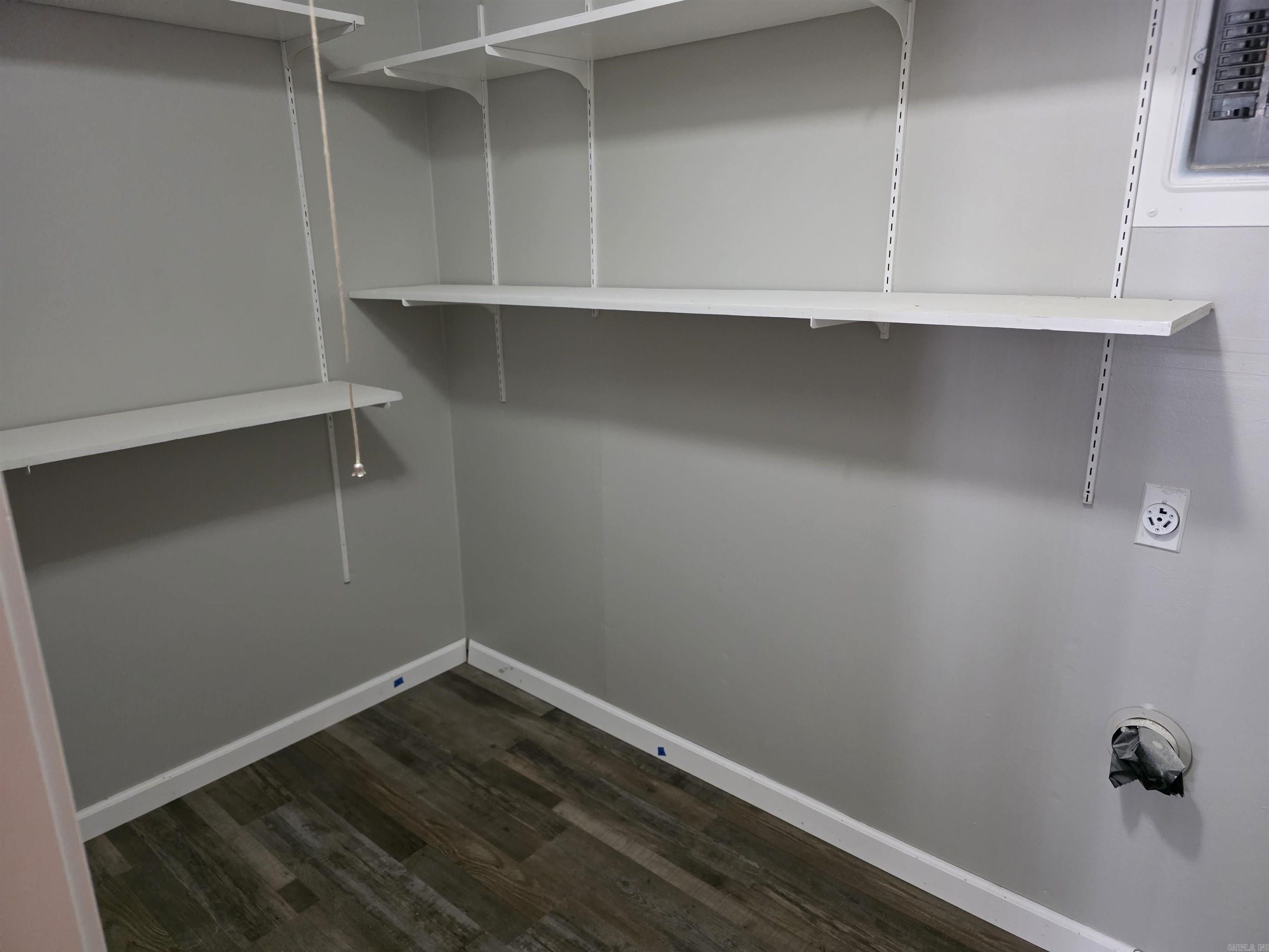 2204 Sheraton Park Drive Property Photo 17