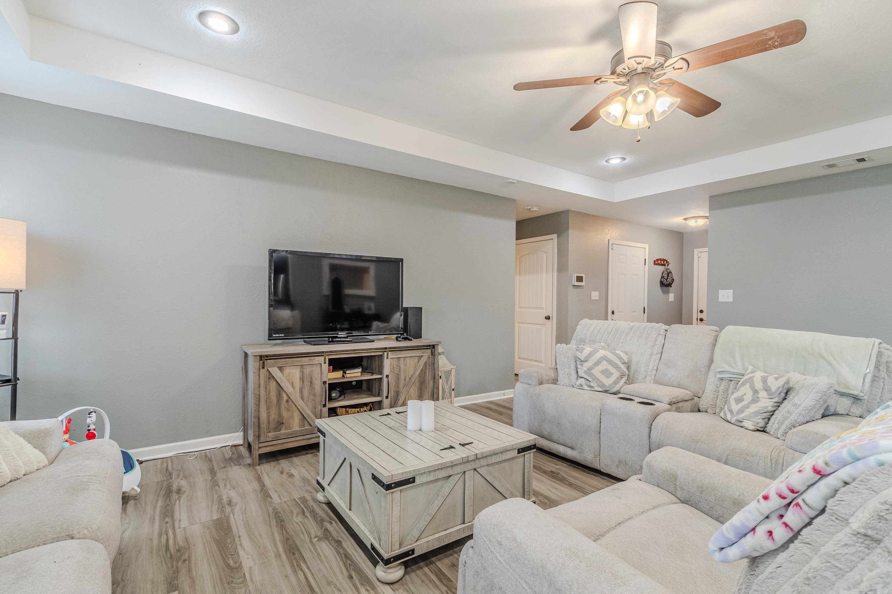 1005 Ryan Lane Property Photo 4