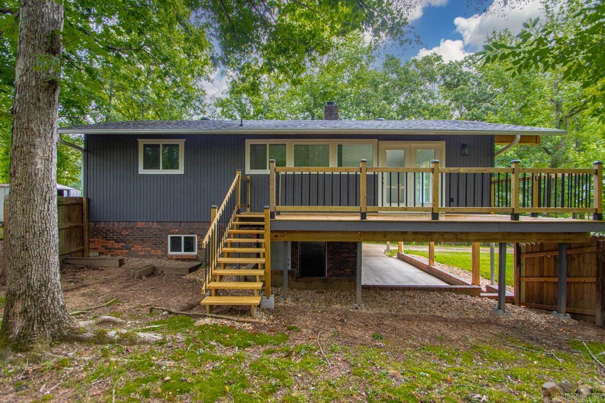 715 Plum Hollow Property Photo 9
