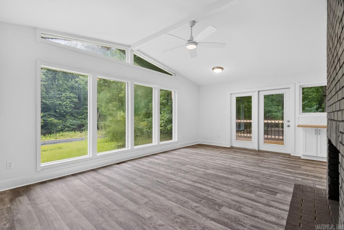 715 Plum Hollow Property Photo 17