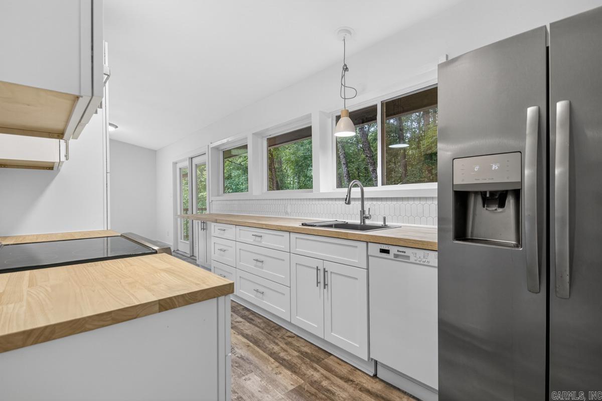 715 Plum Hollow Property Photo 23