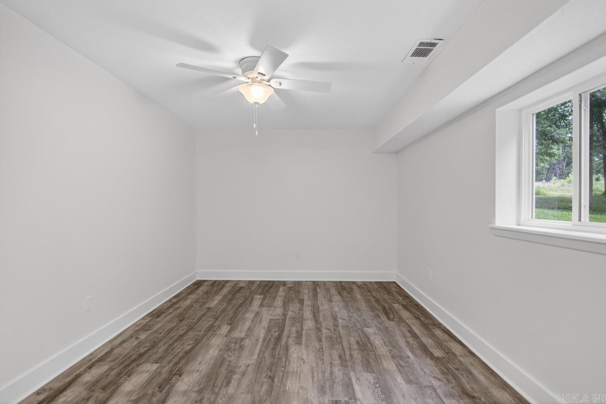 715 Plum Hollow Property Photo 31