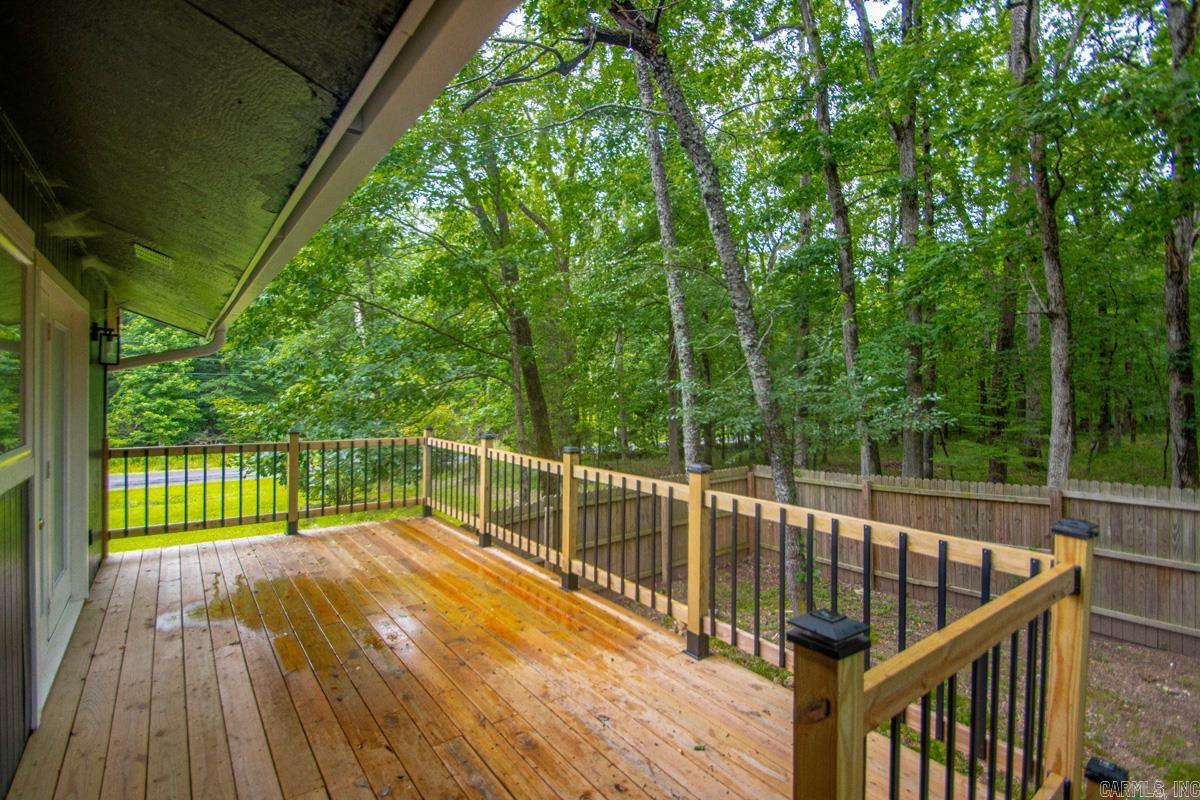 715 Plum Hollow Property Photo 37