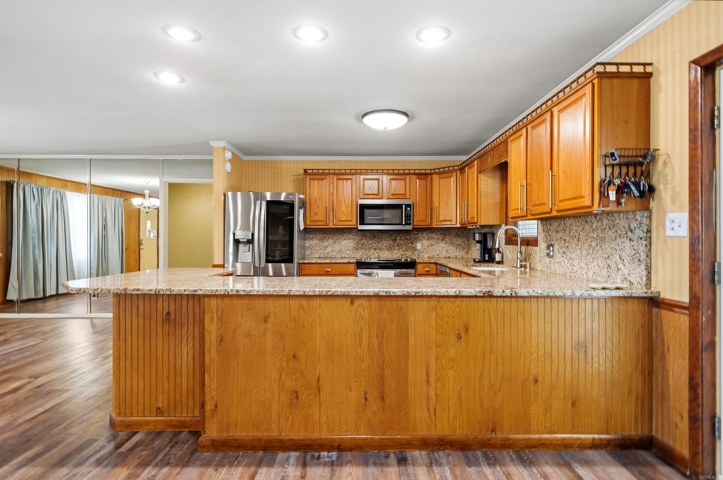 300 Anderson Street Property Photo 10
