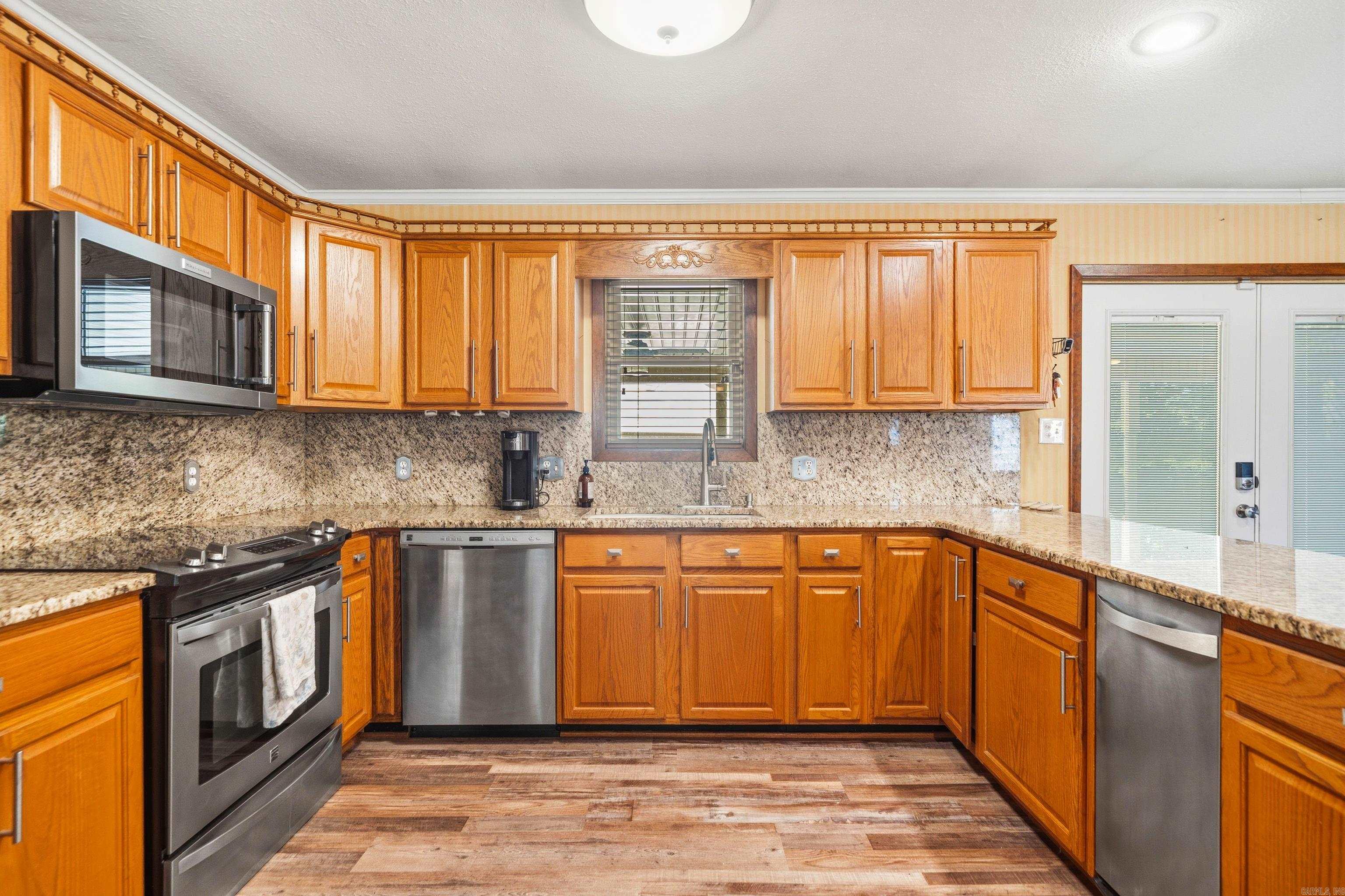 300 Anderson Street Property Photo 11
