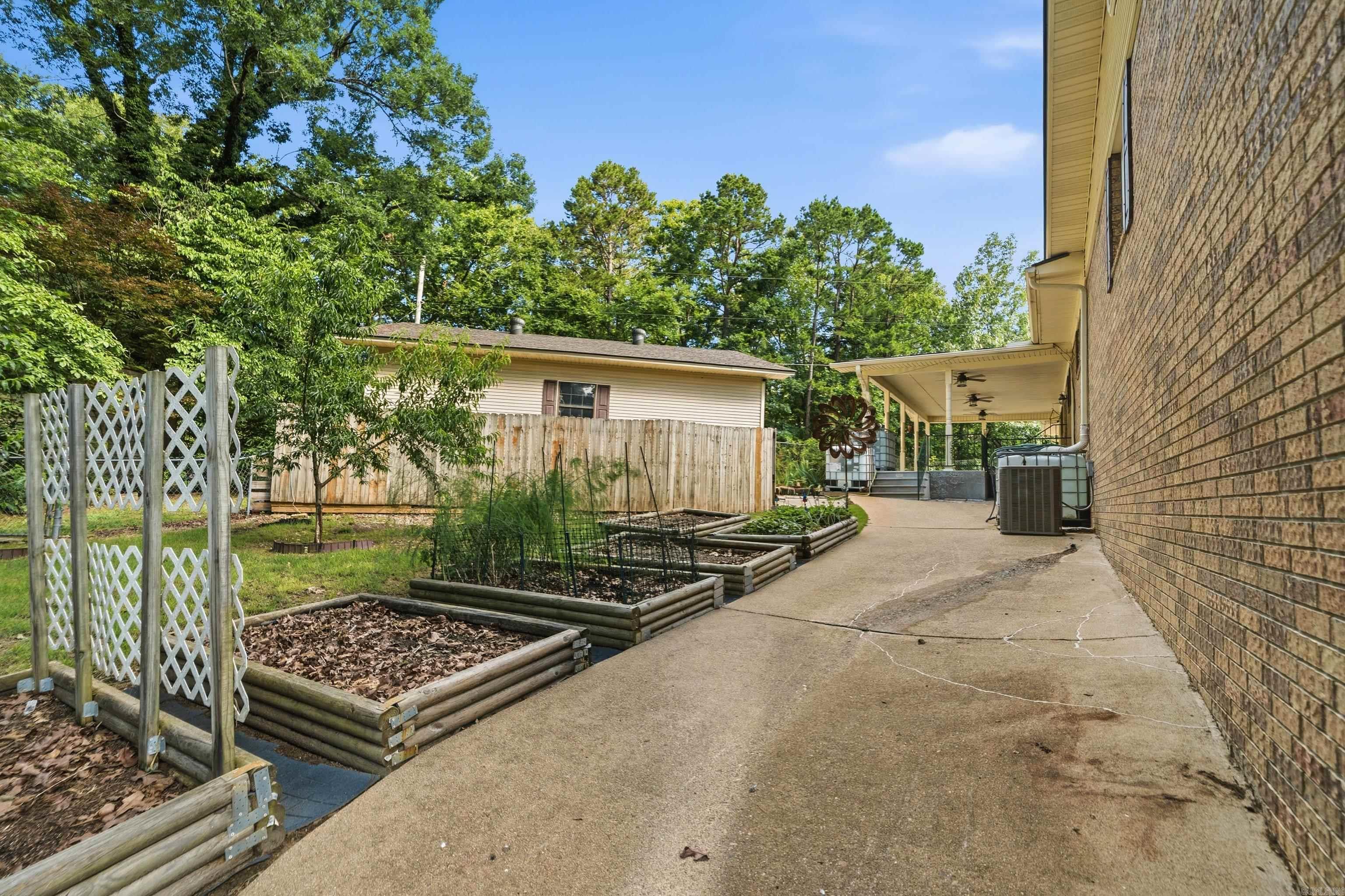 300 Anderson Street Property Photo 38
