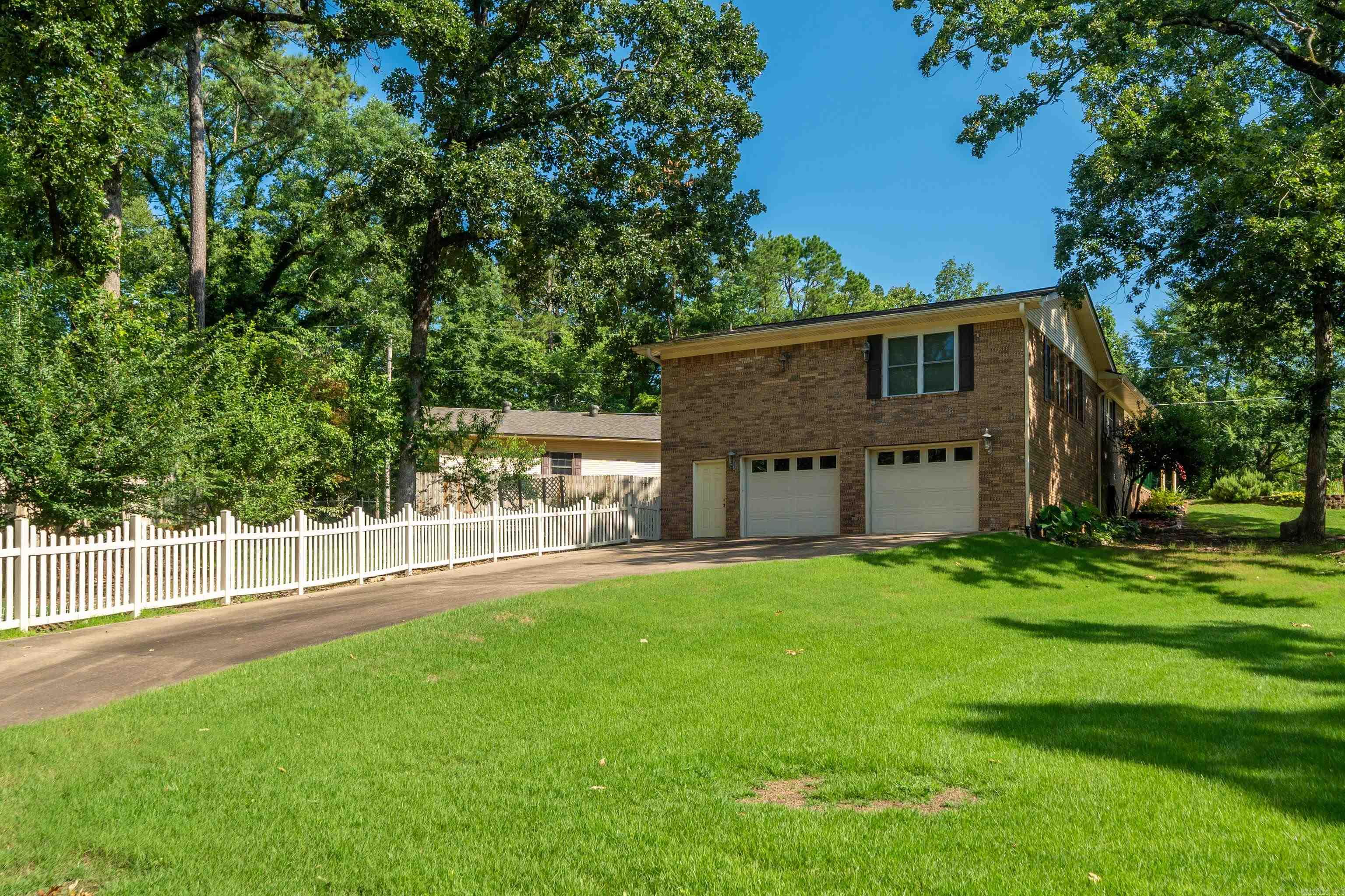 300 Anderson Street Property Photo 40