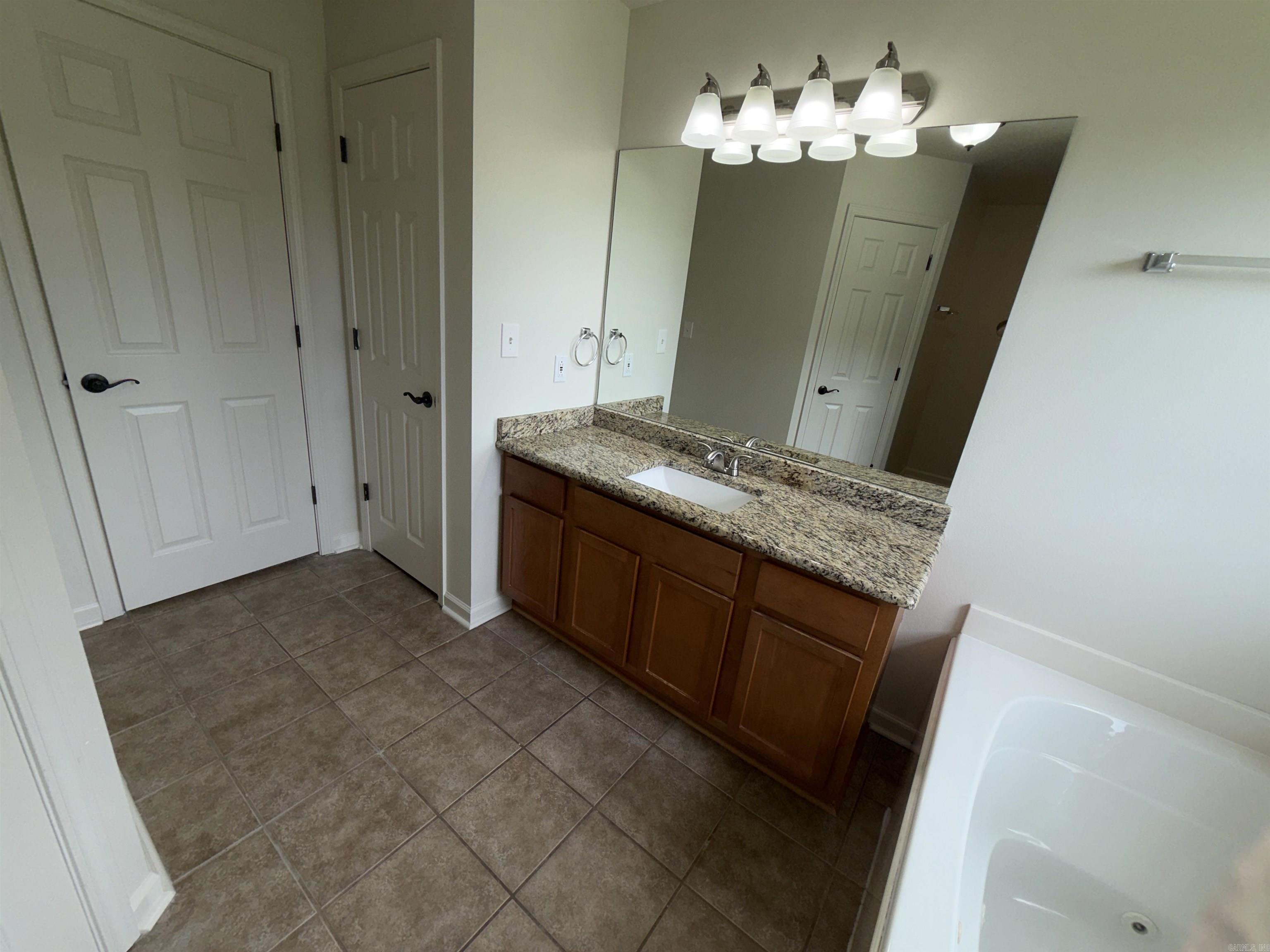 14012 Knighton Cove Property Photo 33