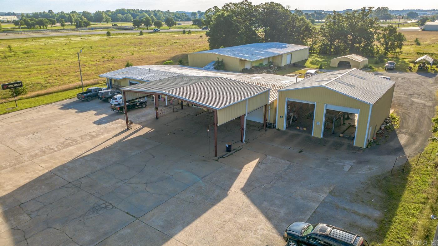 3206 Industrial Dr Property Photo 4