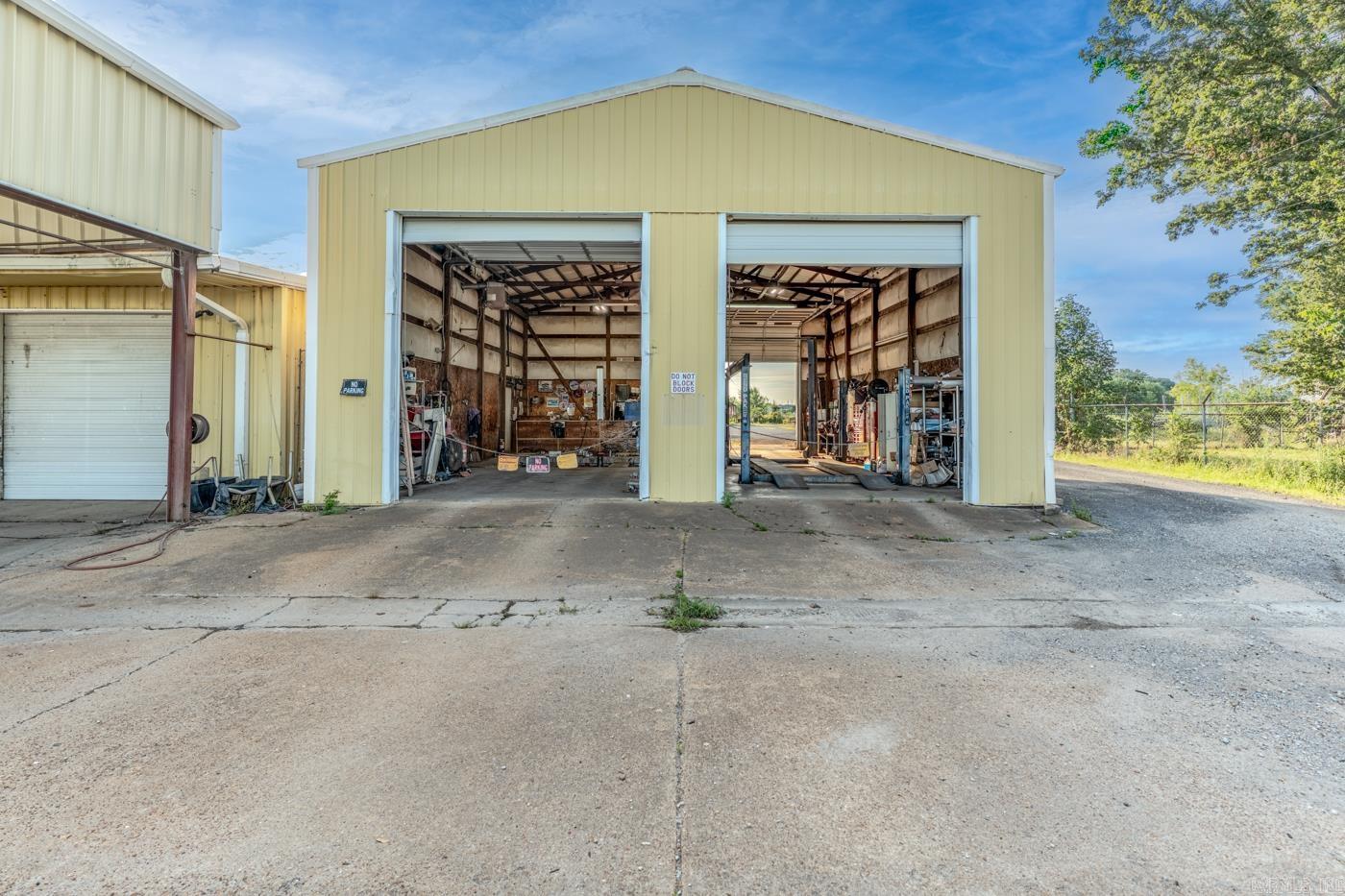 3206 Industrial Dr Property Photo 7
