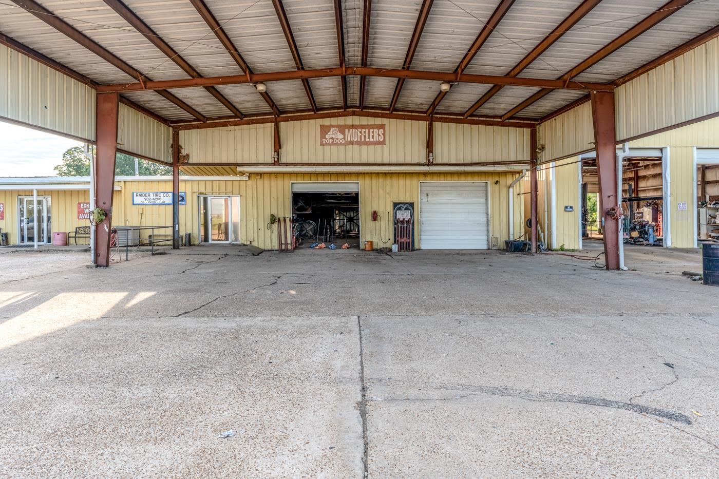 3206 Industrial Dr Property Photo 8