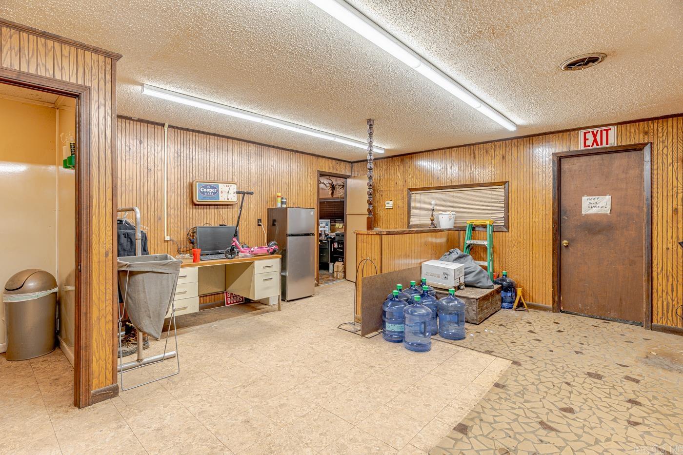 3206 Industrial Dr Property Photo 17