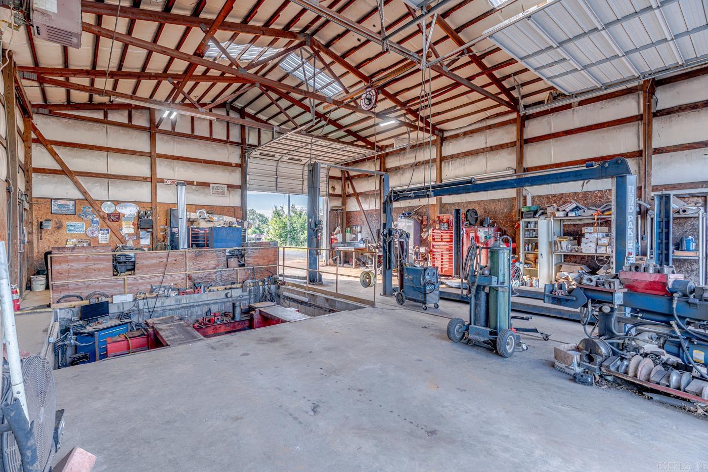 3206 Industrial Dr Property Photo 24