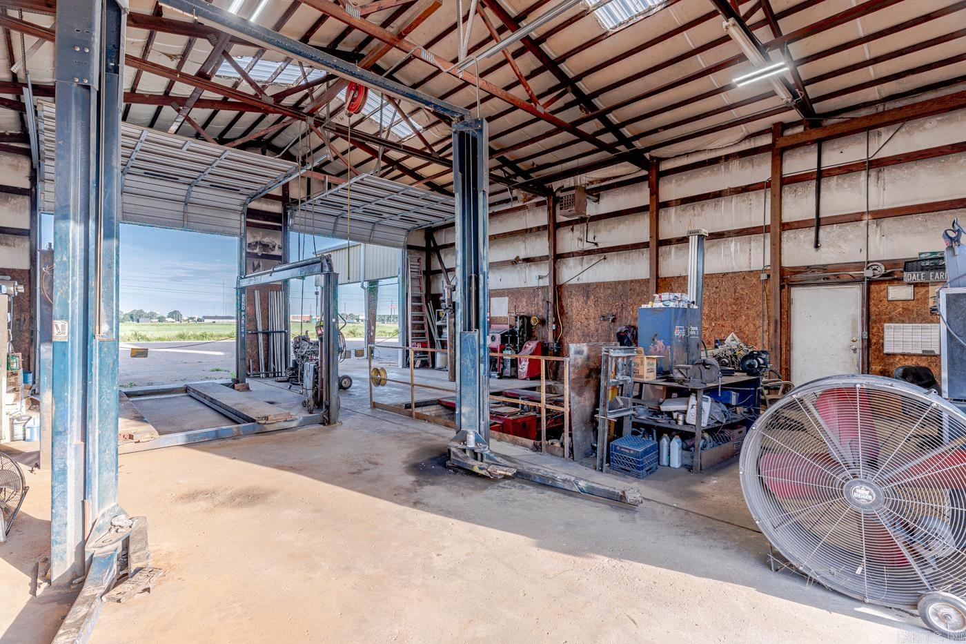 3206 Industrial Dr Property Photo 26