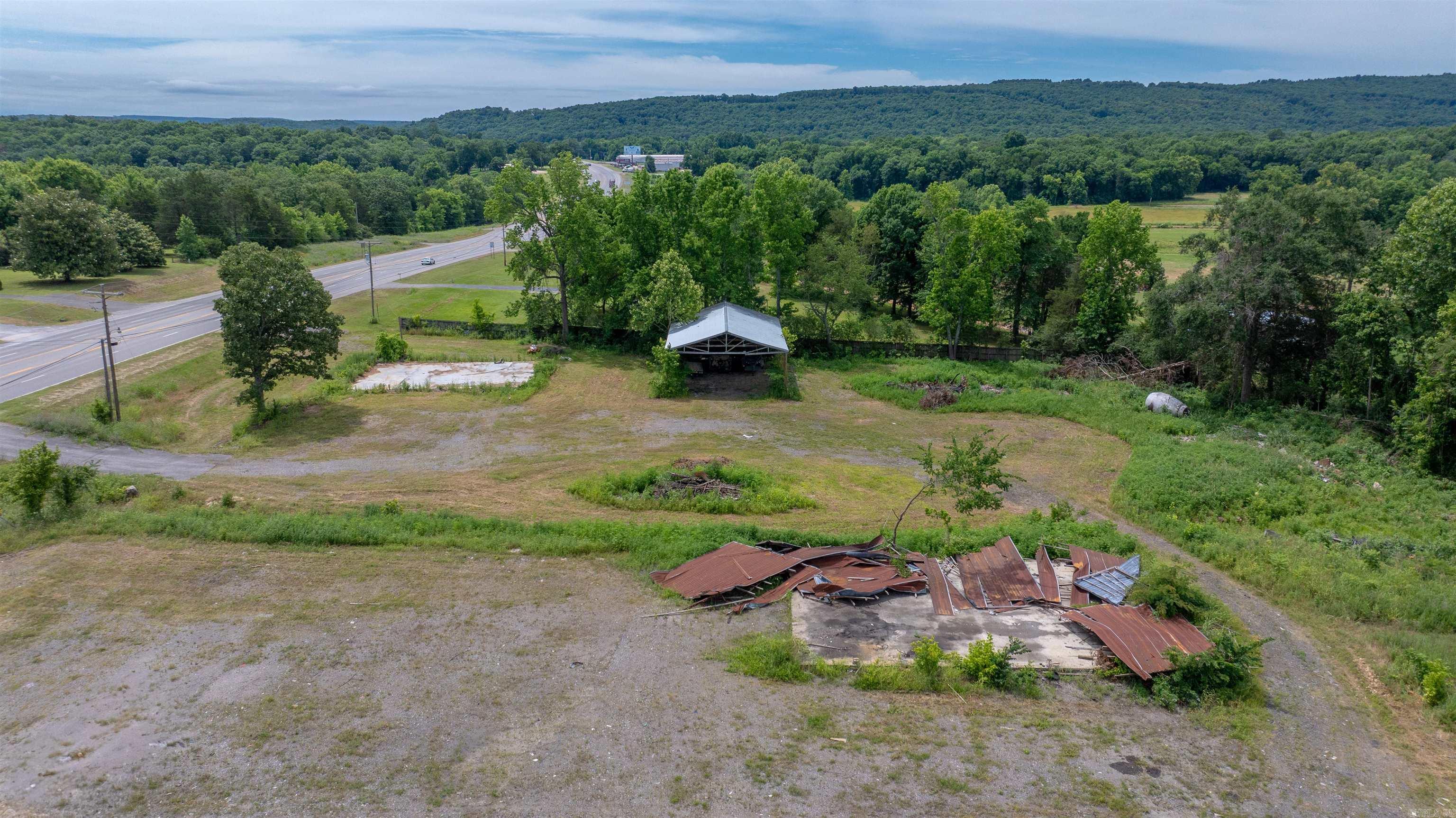 2560 Batesville Boulevard Property Photo 10