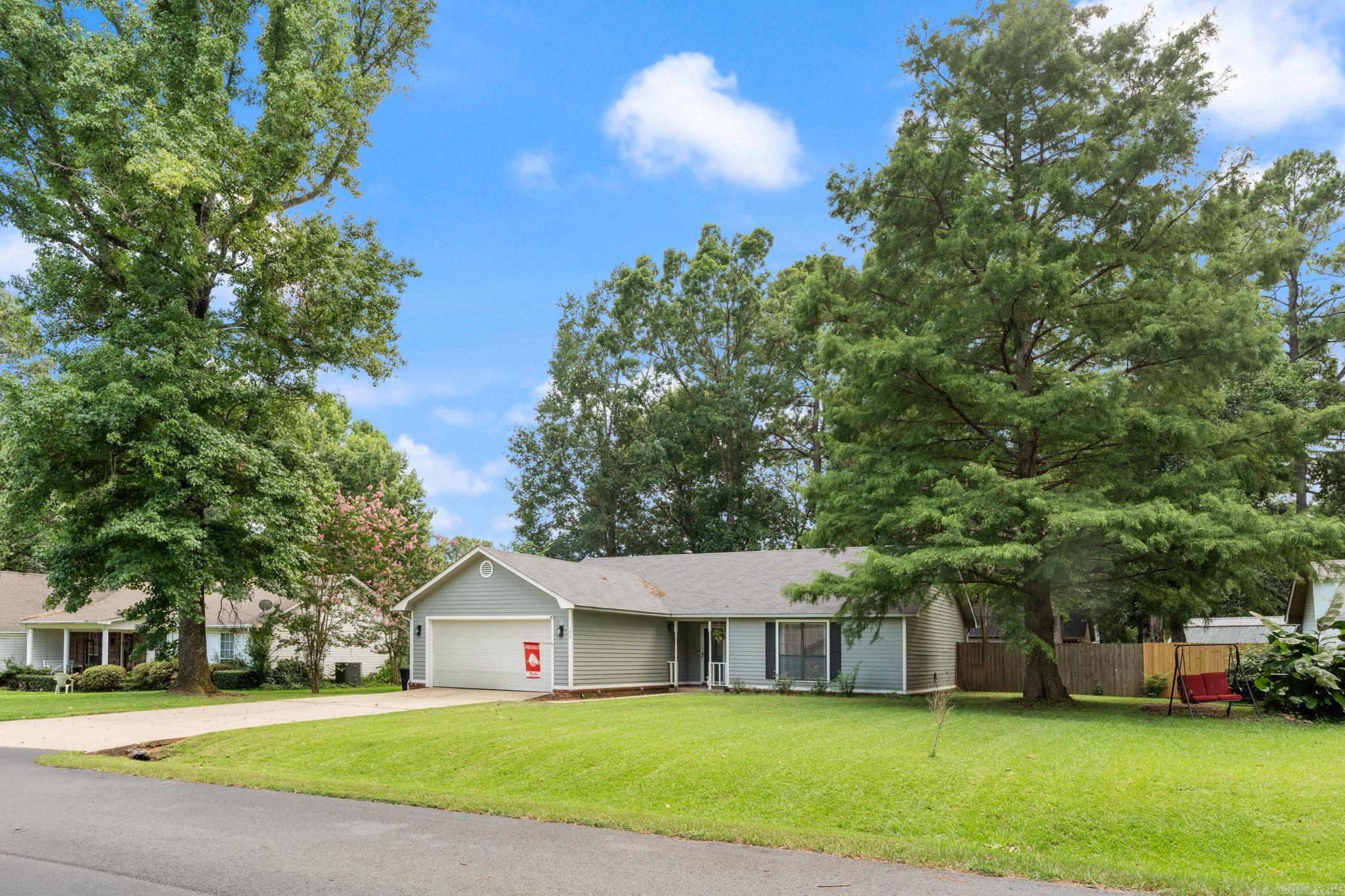 35 Ridgeway Drive Property Photo 3