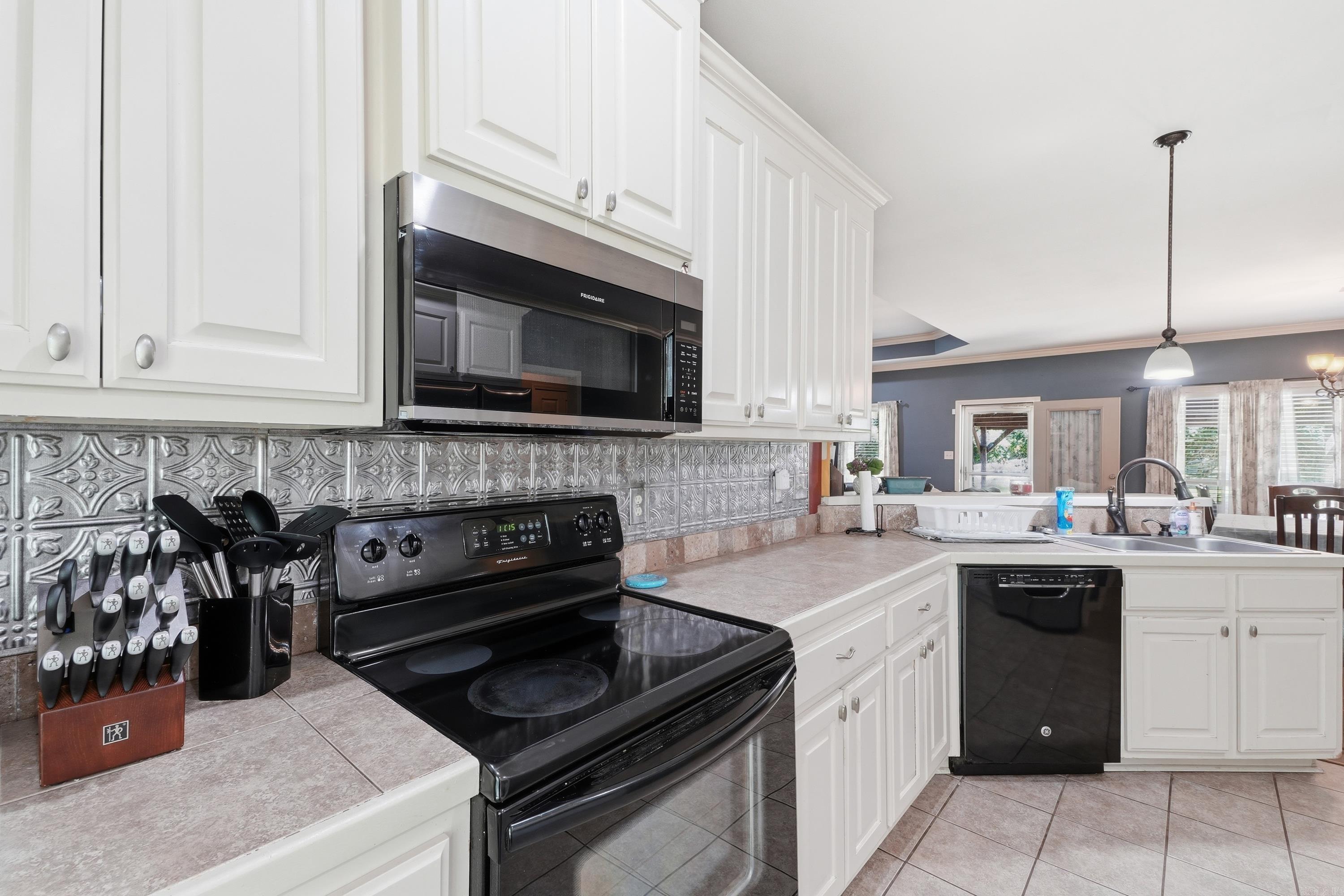 8 Oak Cliff Cove Property Photo 18
