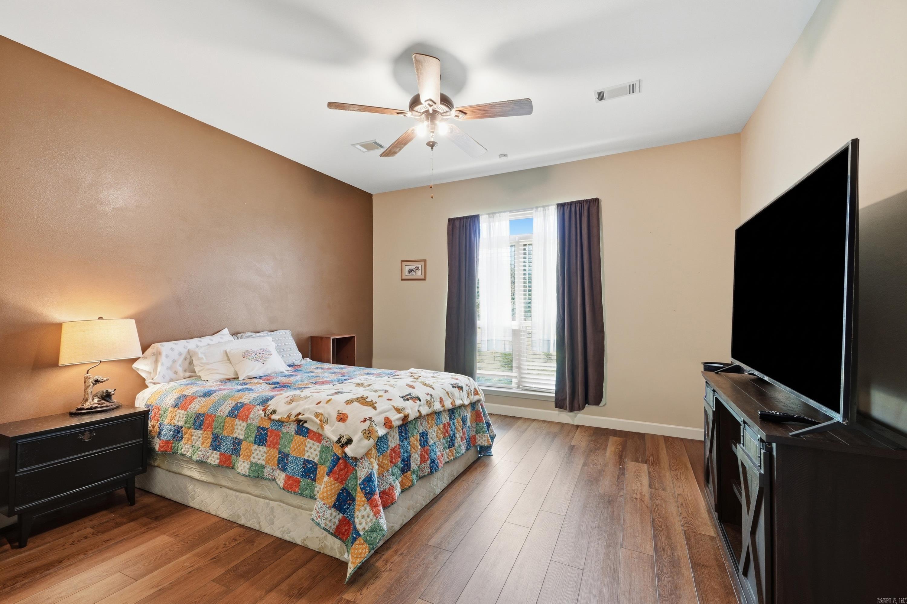 8 Oak Cliff Cove Property Photo 30