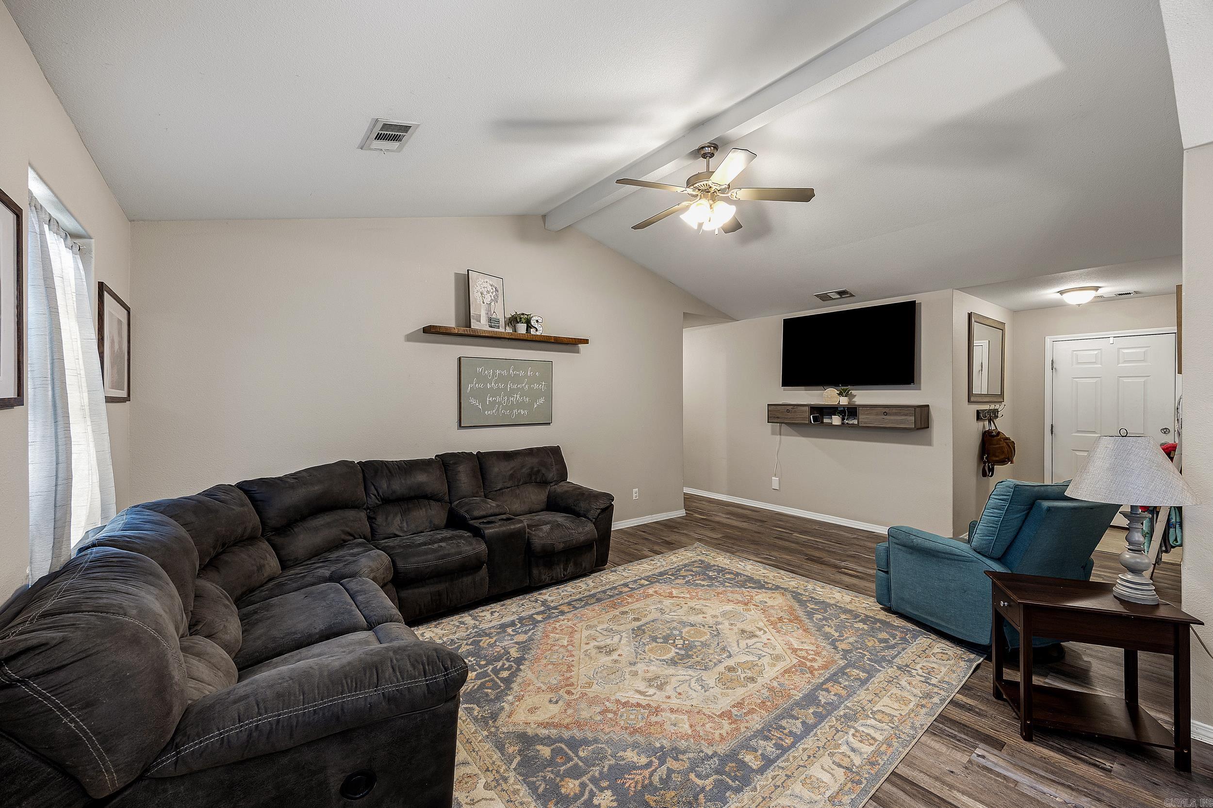 306 Willow Oak Property Photo 6