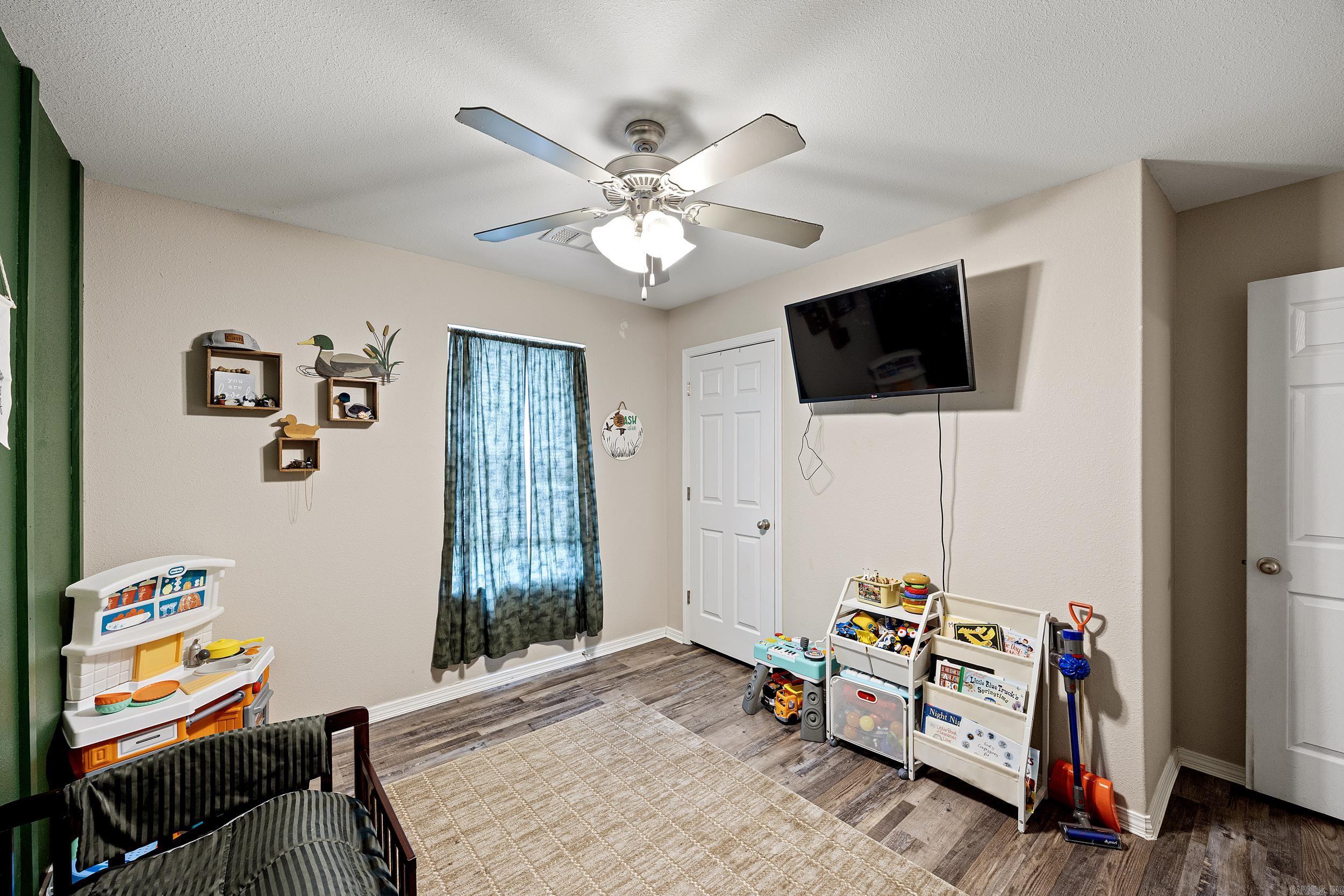306 Willow Oak Property Photo 16