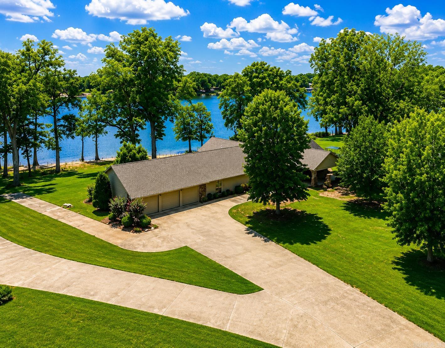10946 Plantation Lake Road Property Photo 10