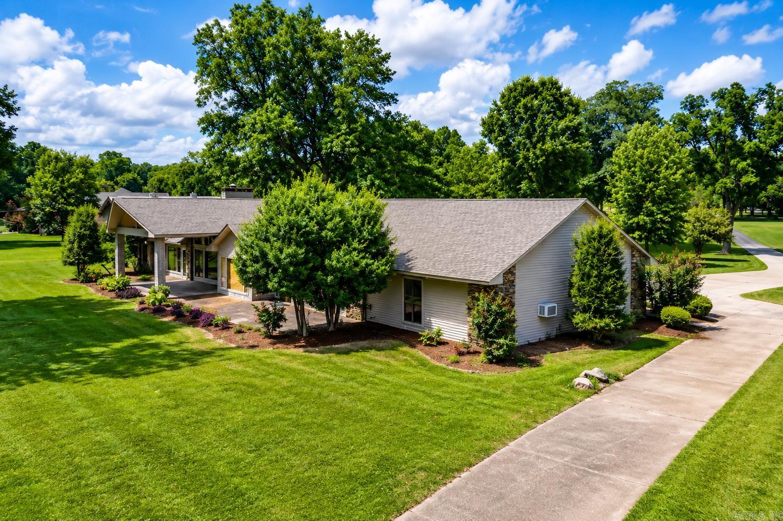 10946 Plantation Lake Road Property Photo 12