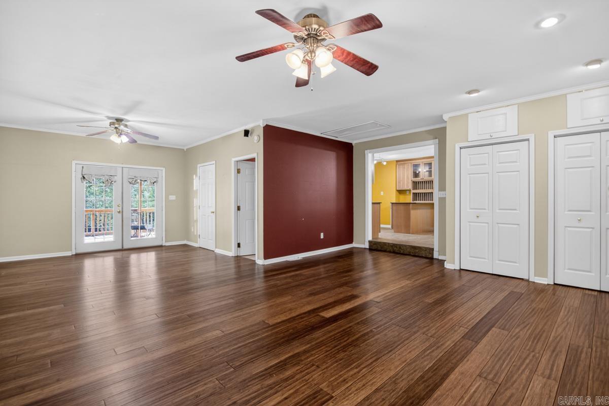 1220 Pine Forest Drive Property Photo 8