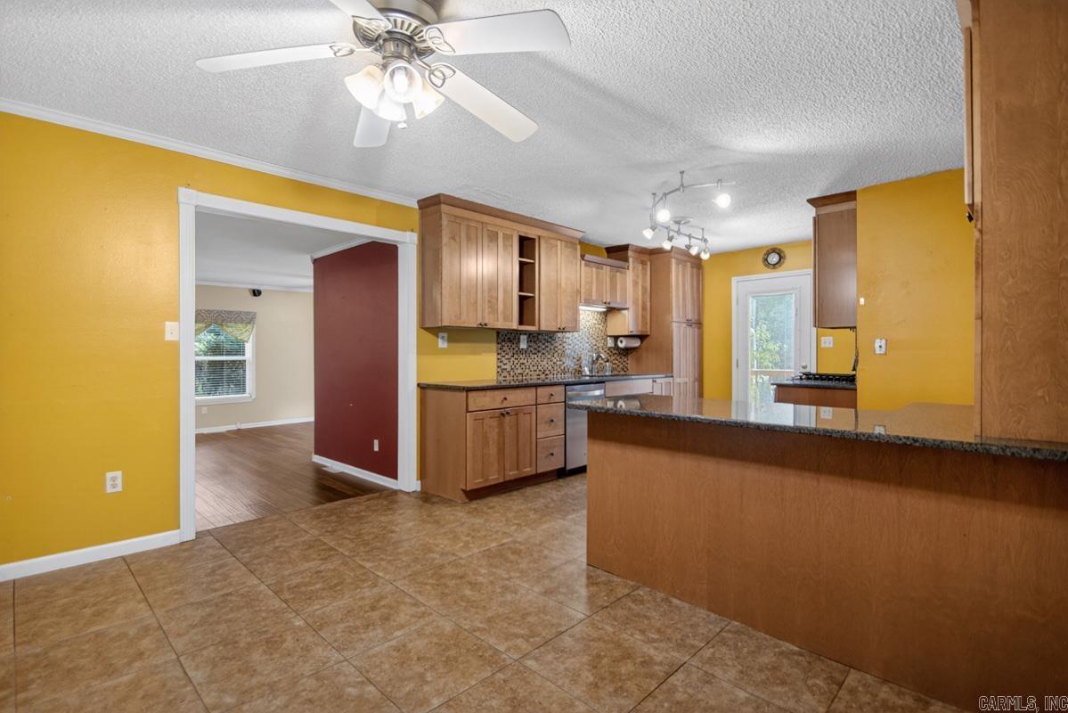 1220 Pine Forest Drive Property Photo 12