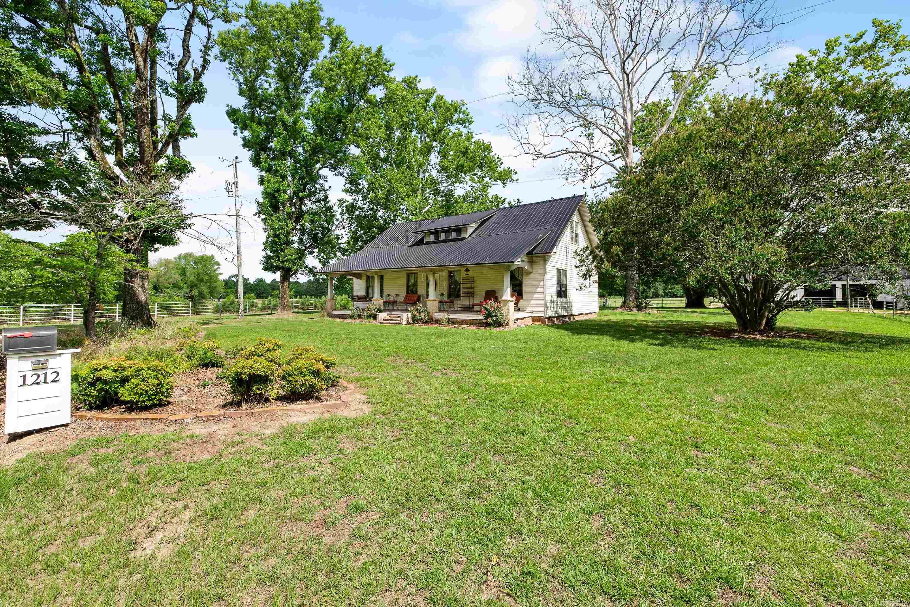 1212 Horton Road Property Photo 1