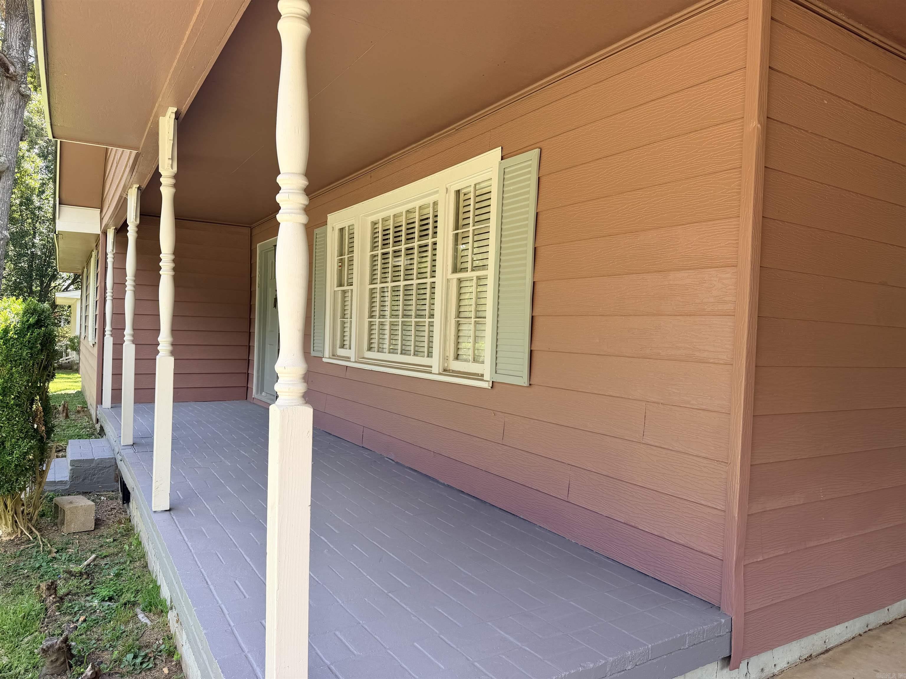 1106 Beech St Property Photo 2