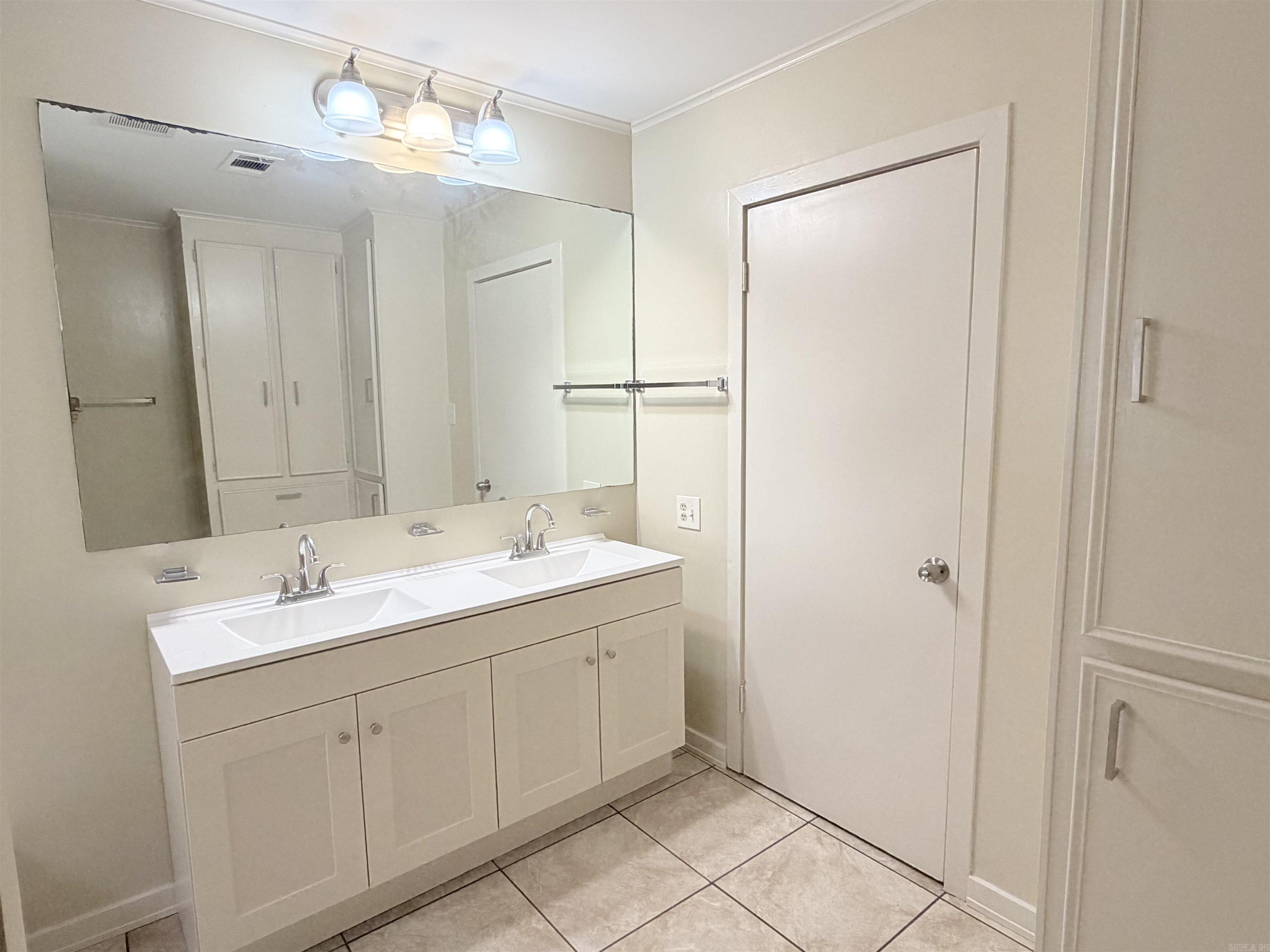1106 Beech St Property Photo 19
