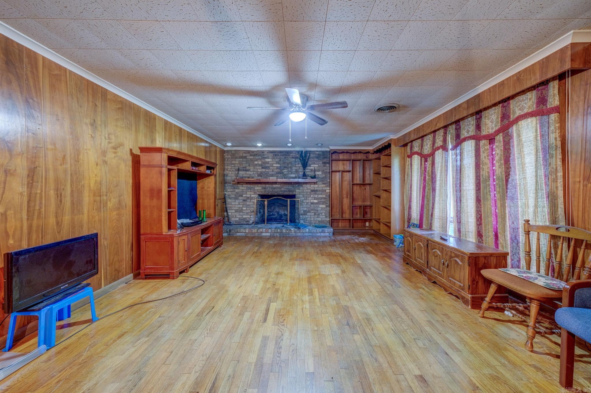 1201 Trinity Street Property Photo 7