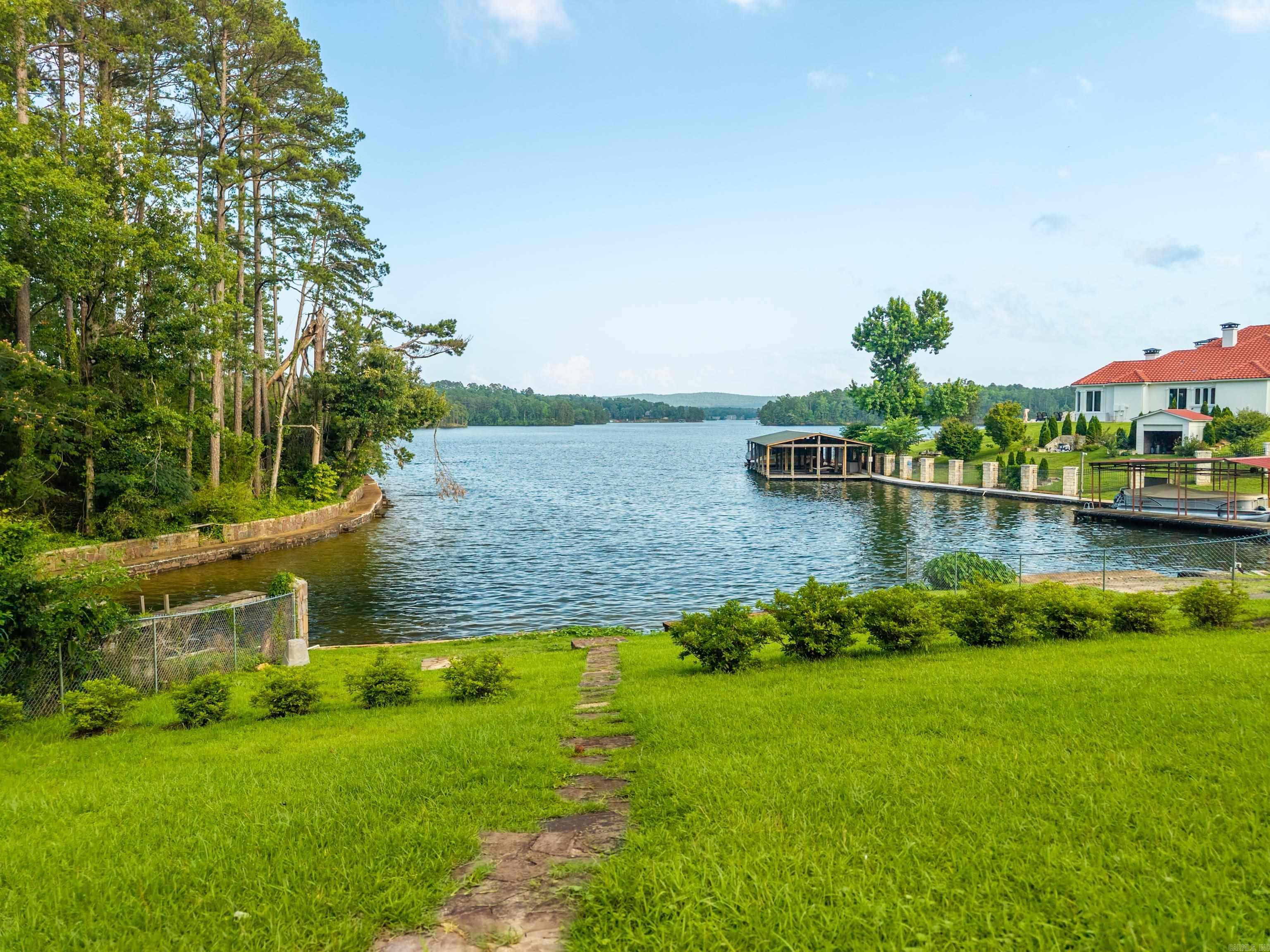 110 E Lakeland Point Property Photo 2