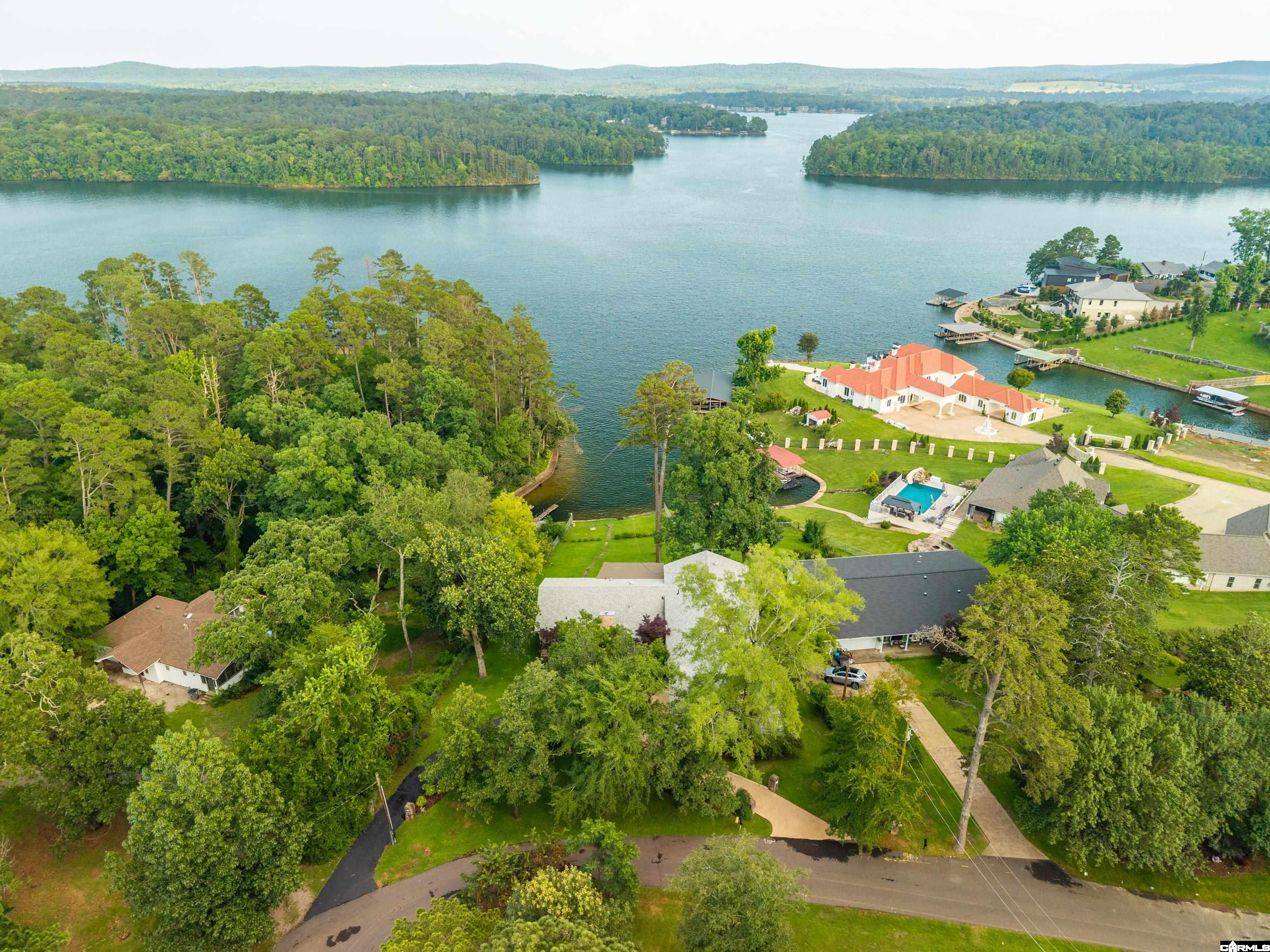 110 E Lakeland Point Property Photo 4