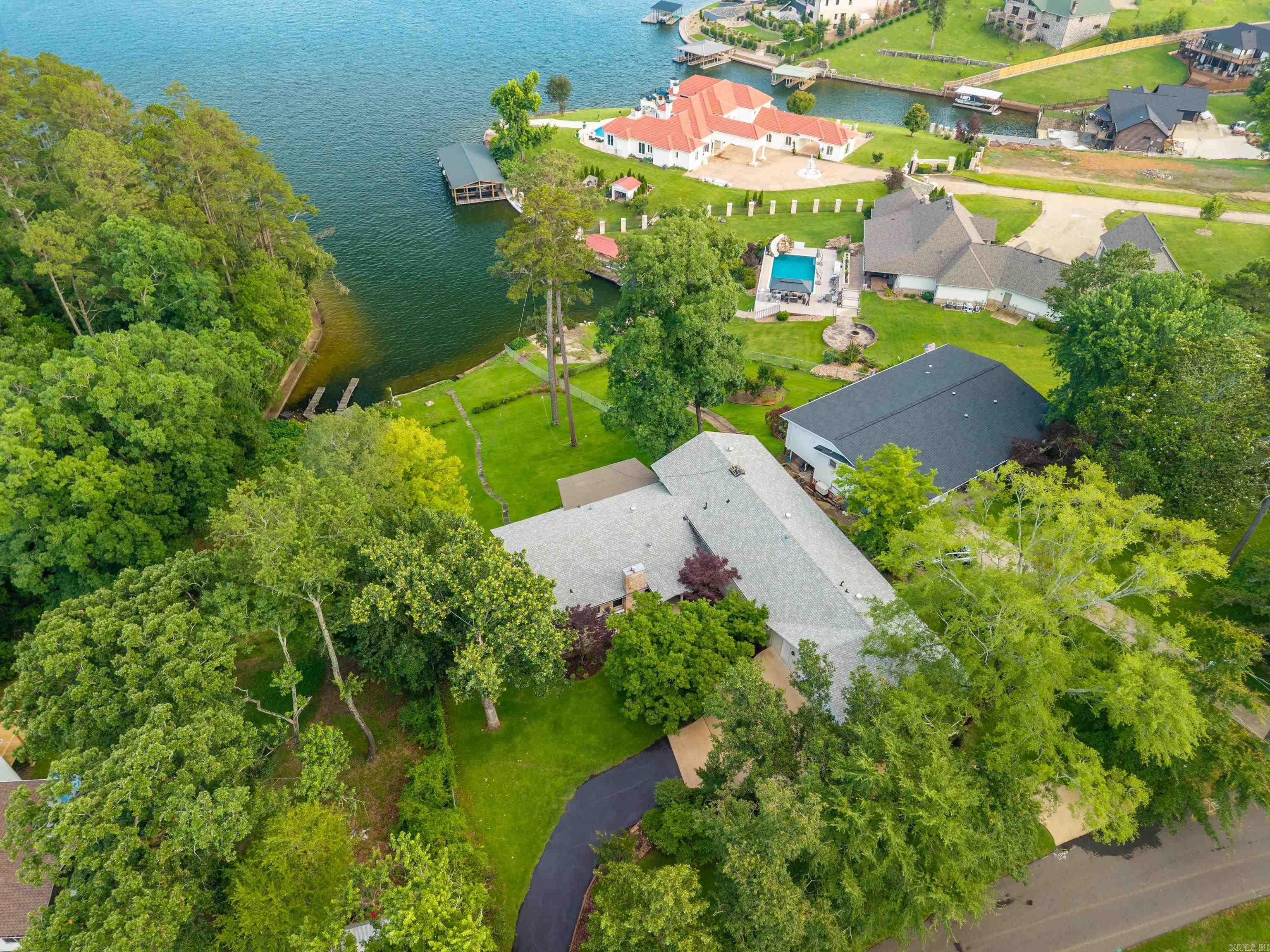 110 E Lakeland Point Property Photo 6