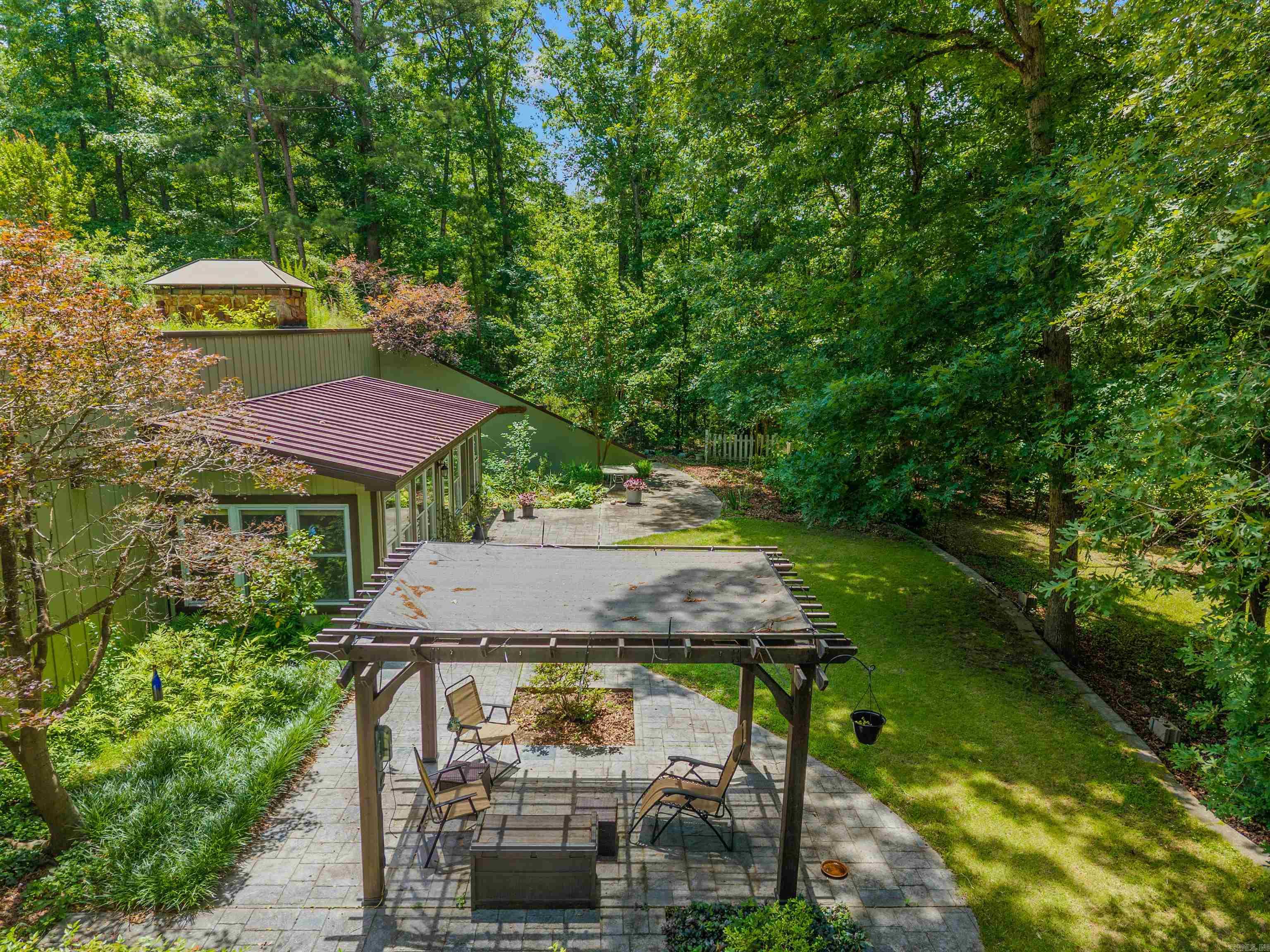 15700 Vimy Woods Property Photo 3