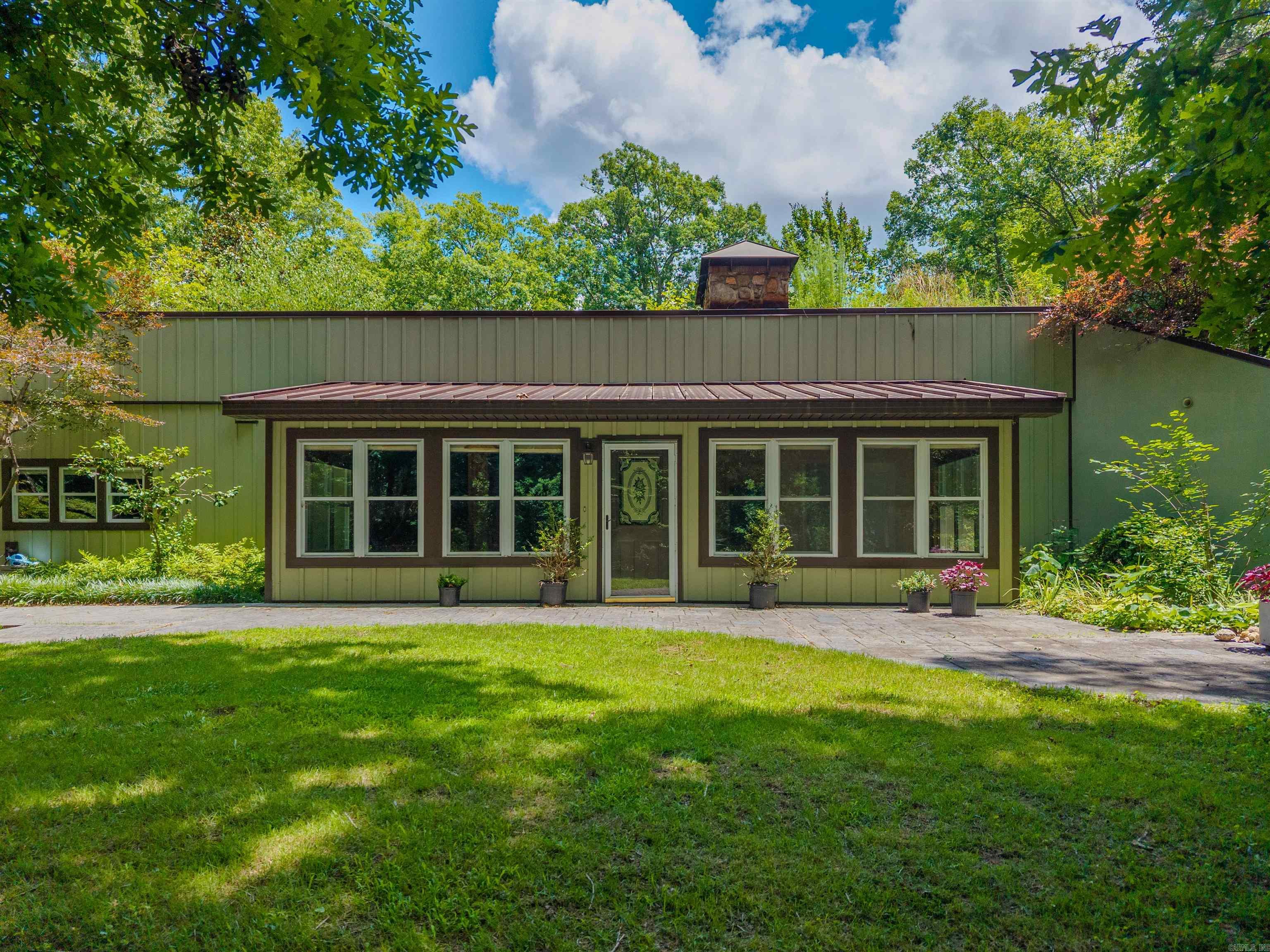 15700 Vimy Woods Property Photo 7