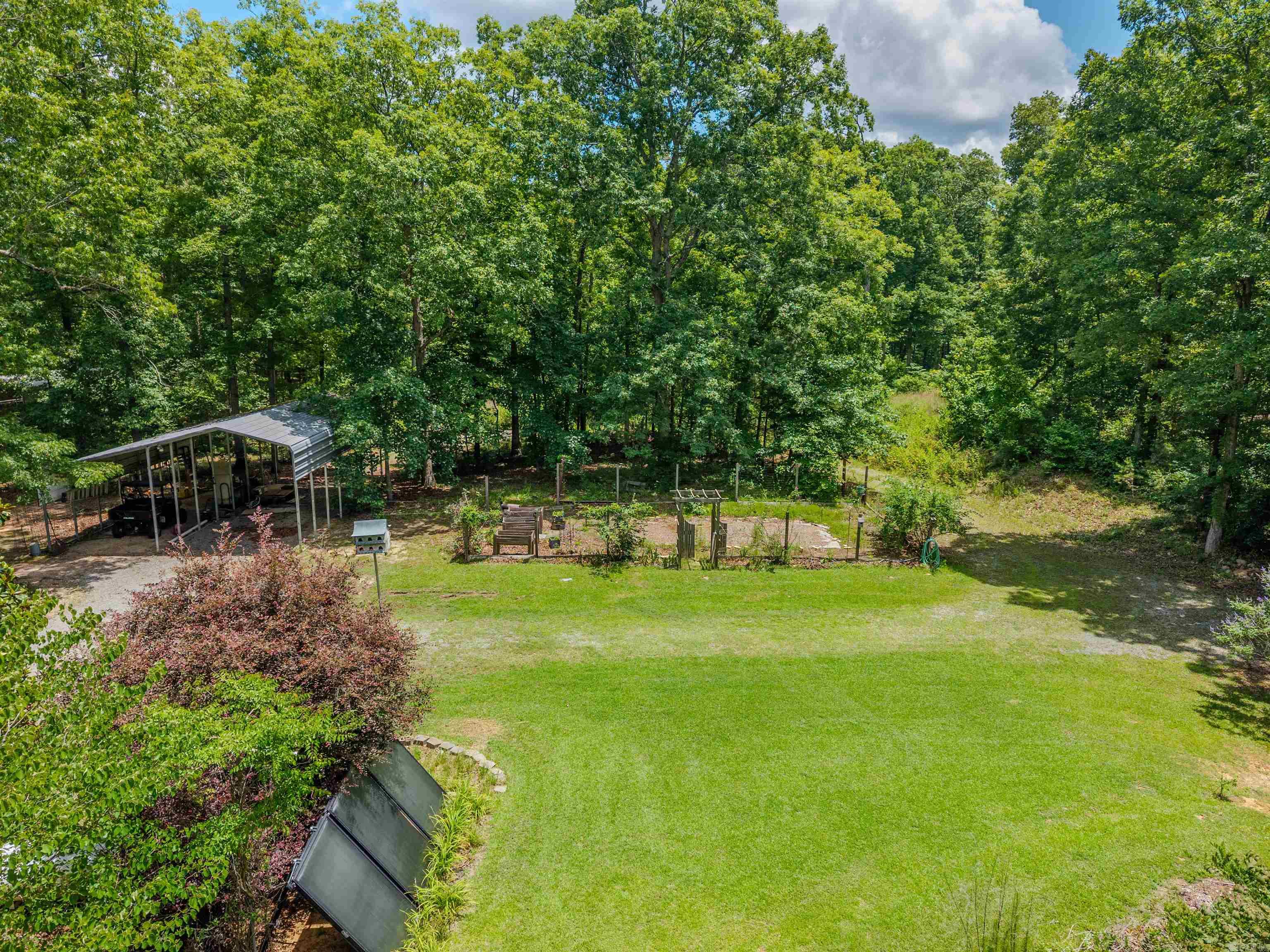 15700 Vimy Woods Property Photo 10
