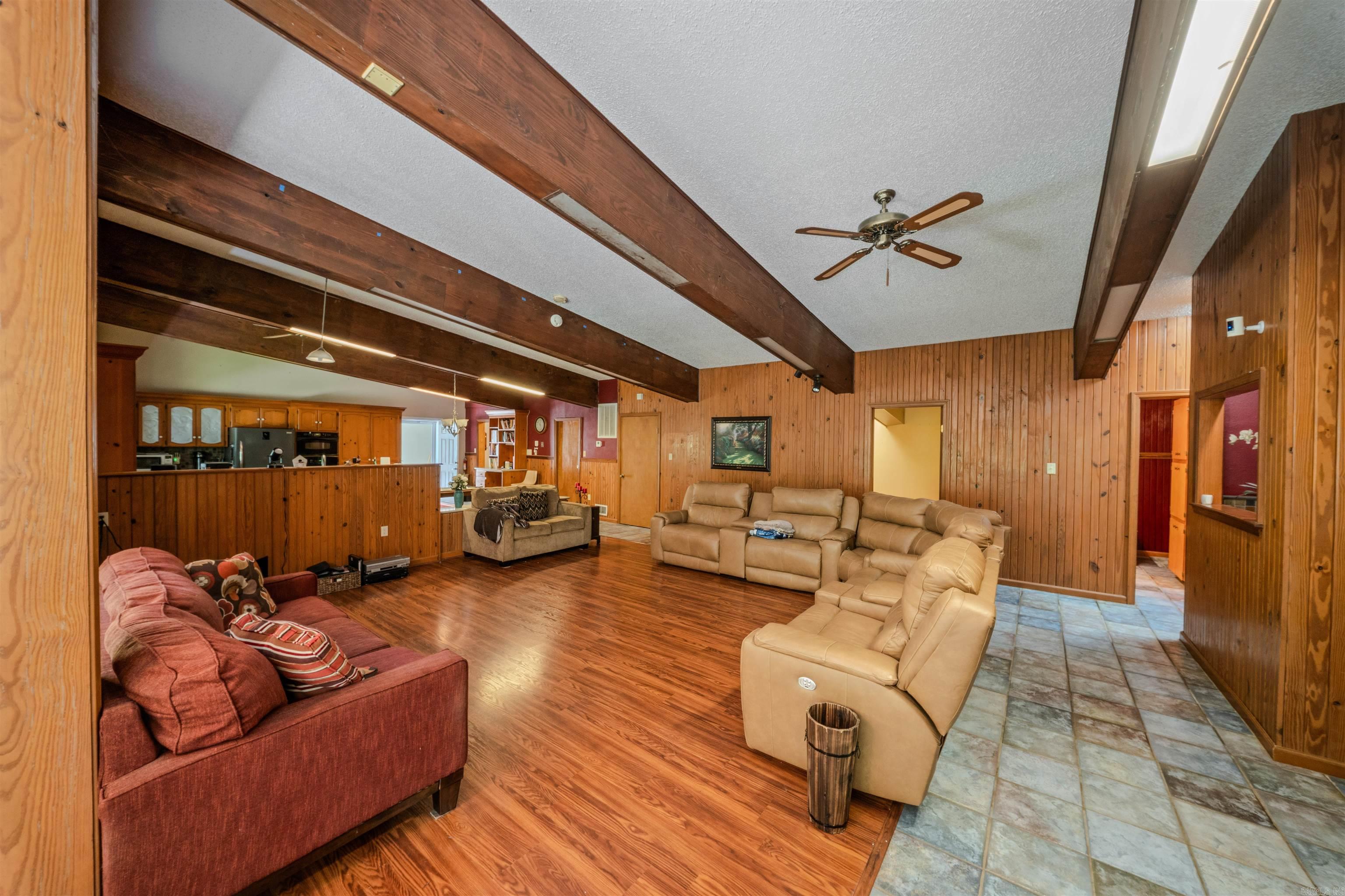 15700 Vimy Woods Property Photo 25