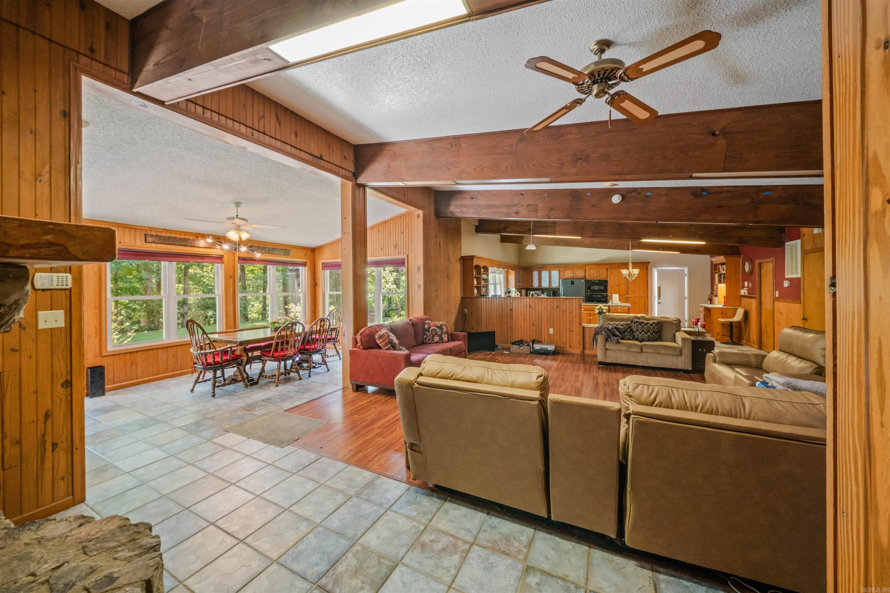 15700 Vimy Woods Property Photo 26